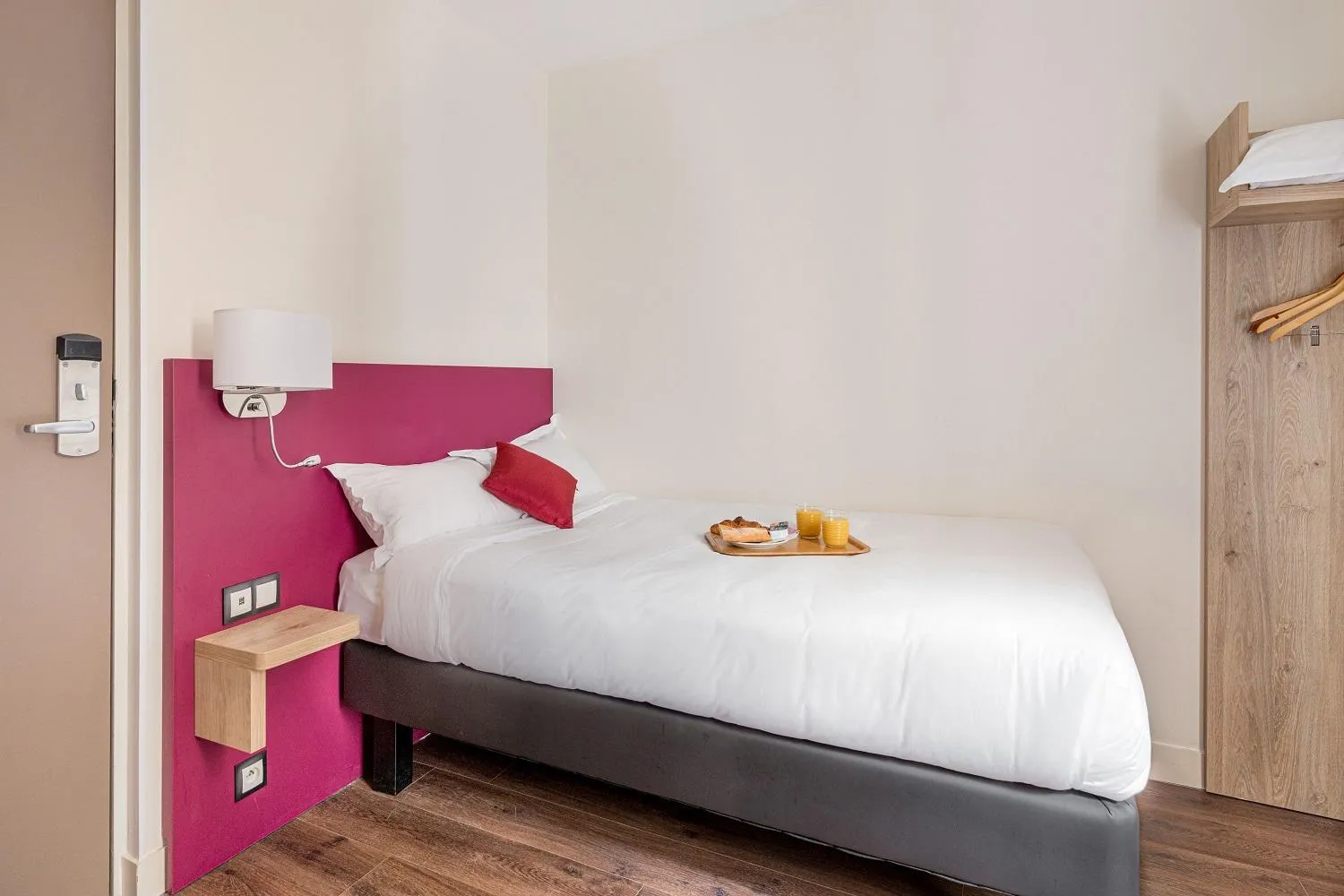 Single Room in Courcelles Médéric