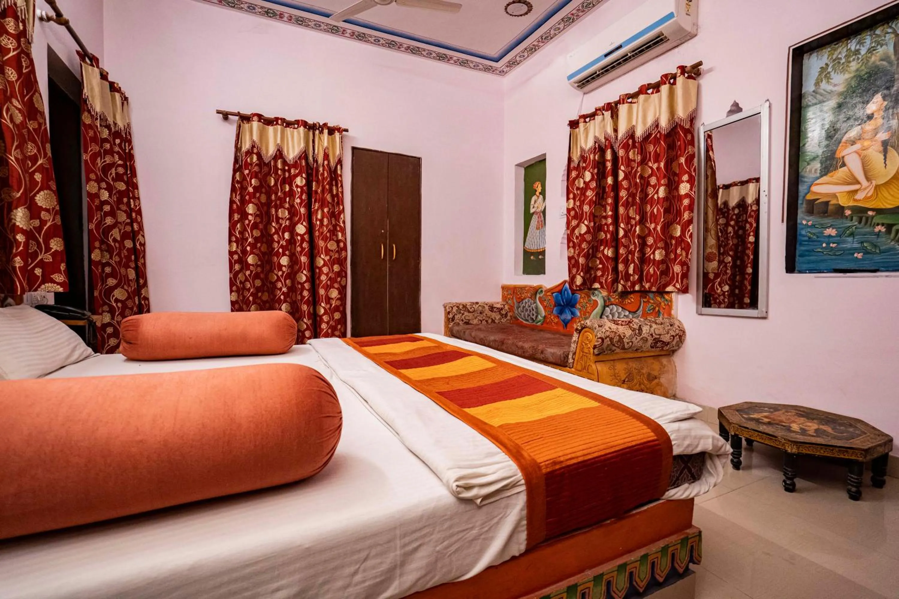 Deluxe Double Room in Swad Ri Dhani, Ajmer