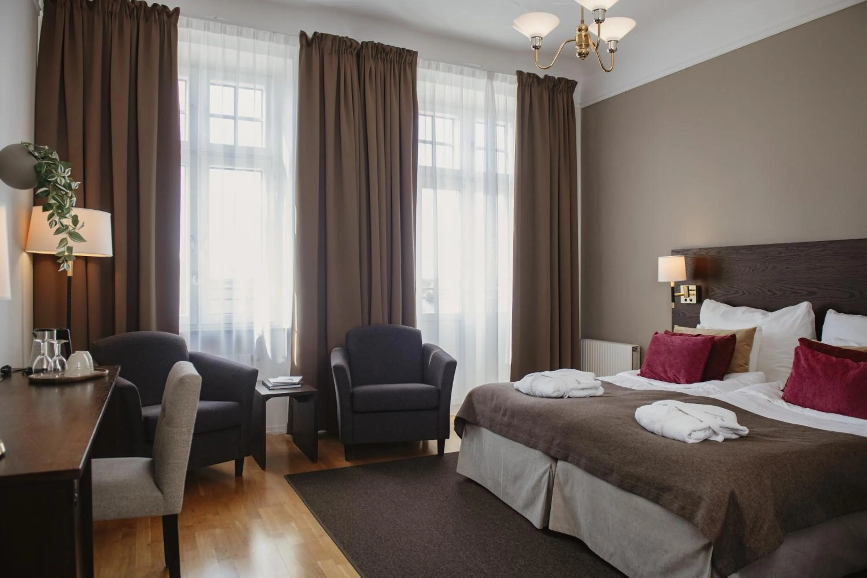 Superior Double or Twin Room in Home Hotel Drott