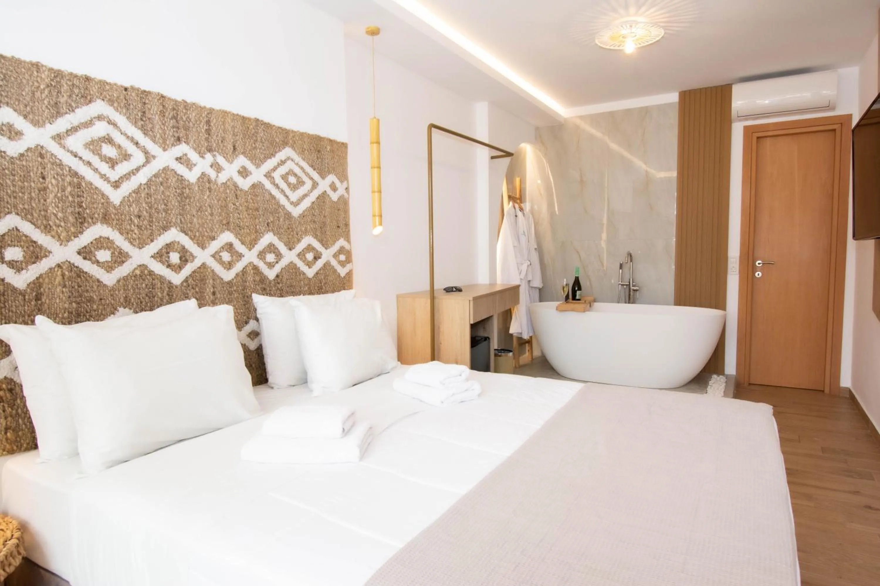 Double Room with Bathtub  in Yianna Caravel Suites "by Checkin" adults only