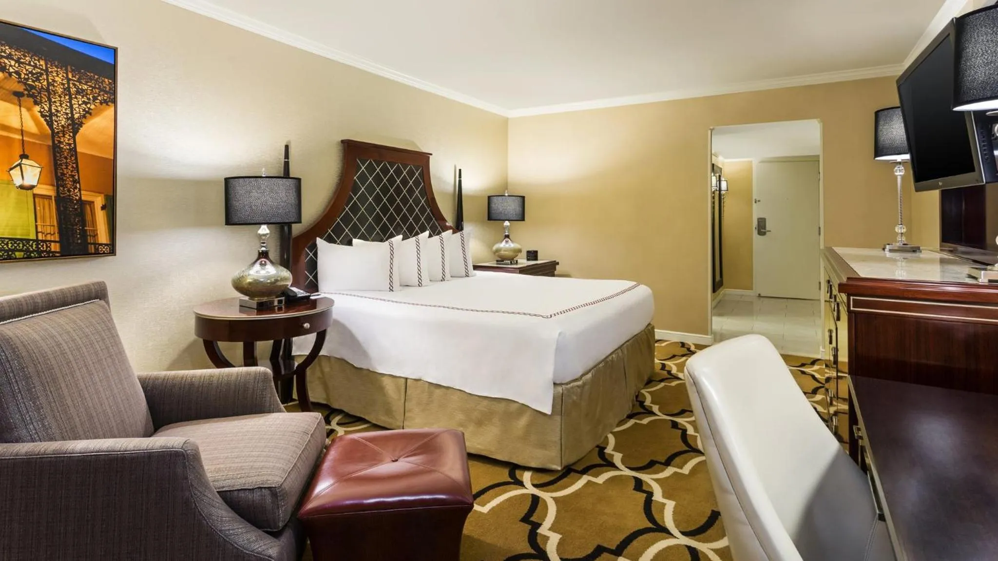 Classic King Room - Top Floor in InterContinental New Orleans by IHG
