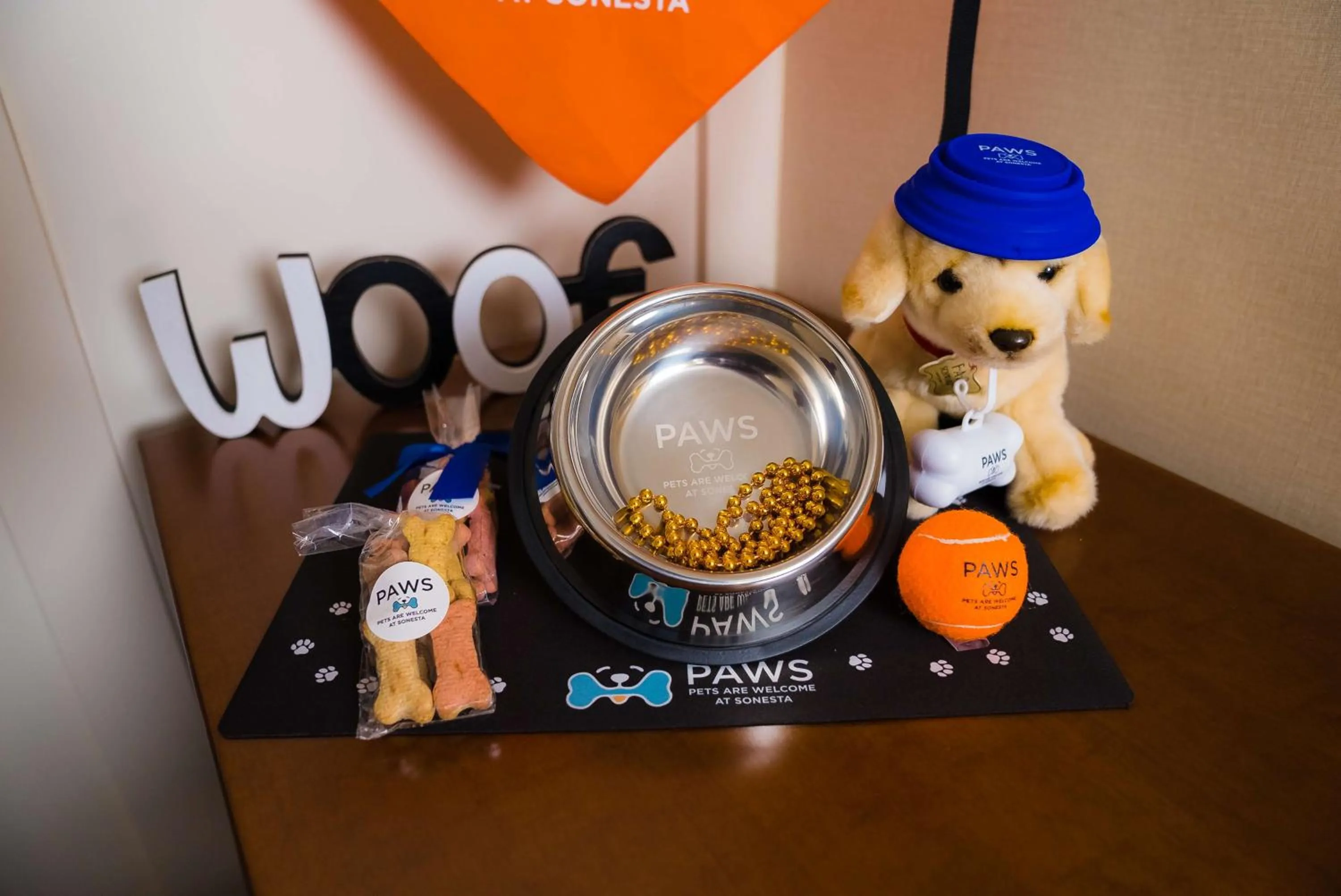 Queen Studio Suite in Sonesta Simply Suites Plano Frisco