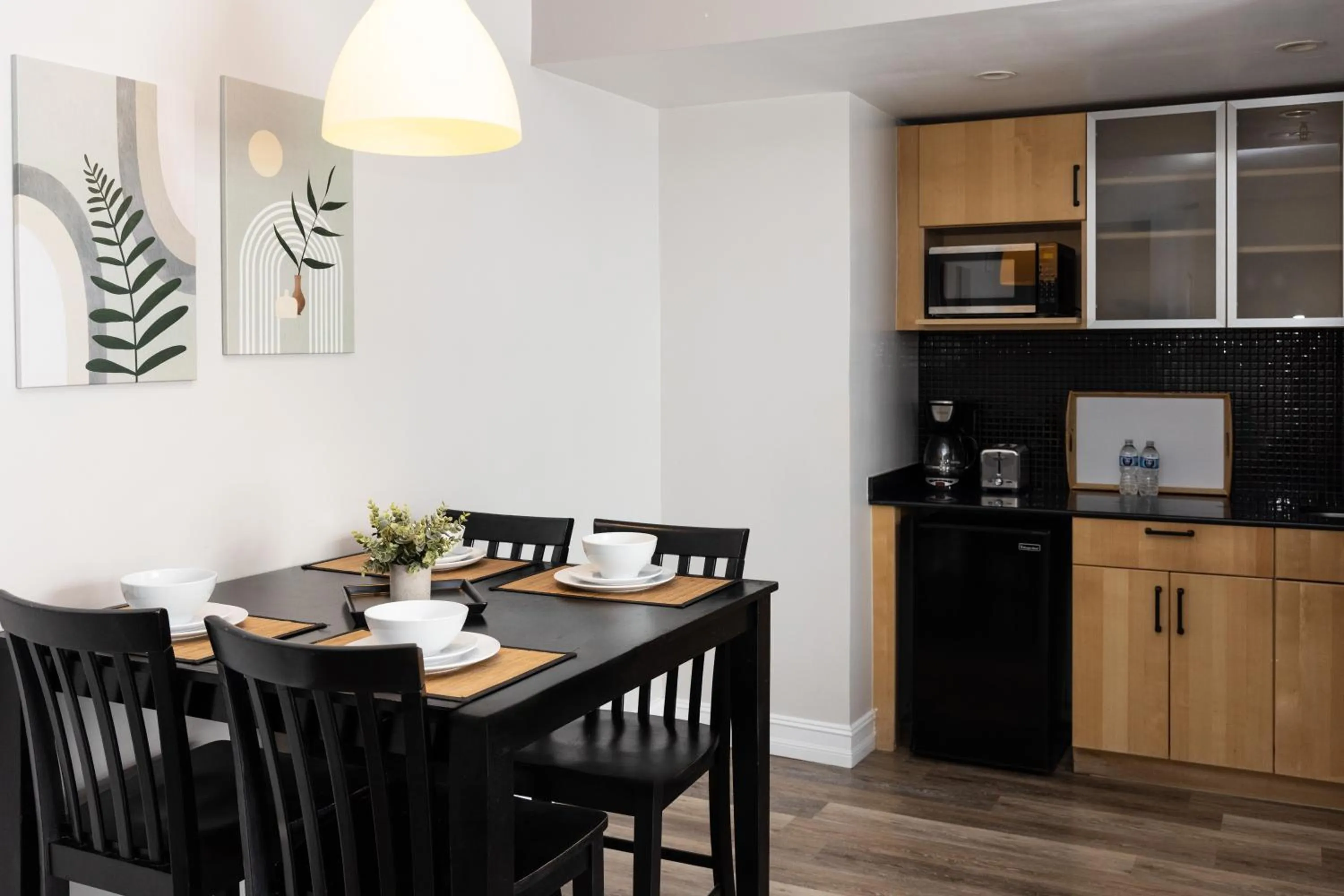 Queen Suite with Sofa Bed ADA in Ocean Reef Suites