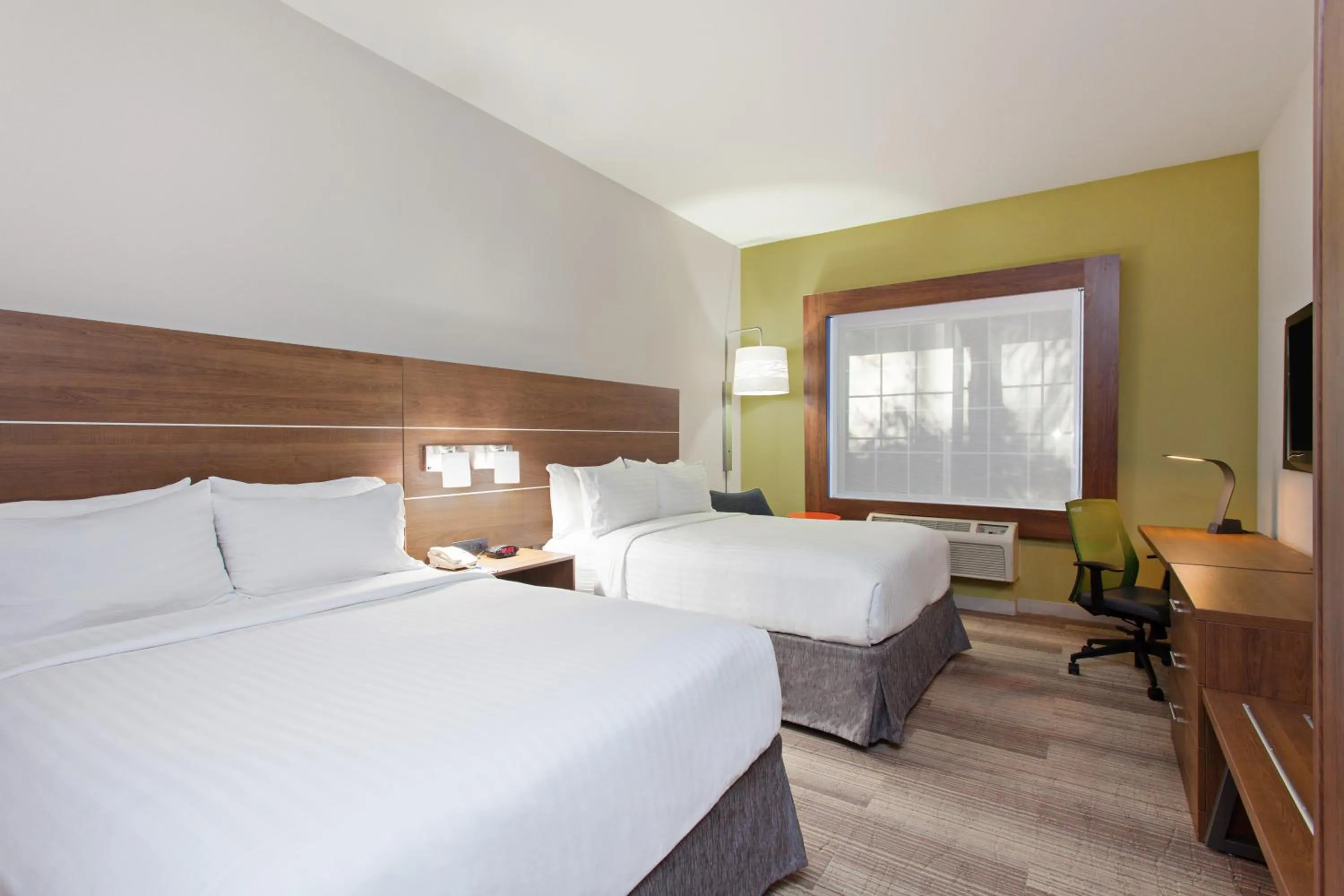 Standard Room with Two Queen Beds in Holiday Inn Express & Suites Corona by IHG