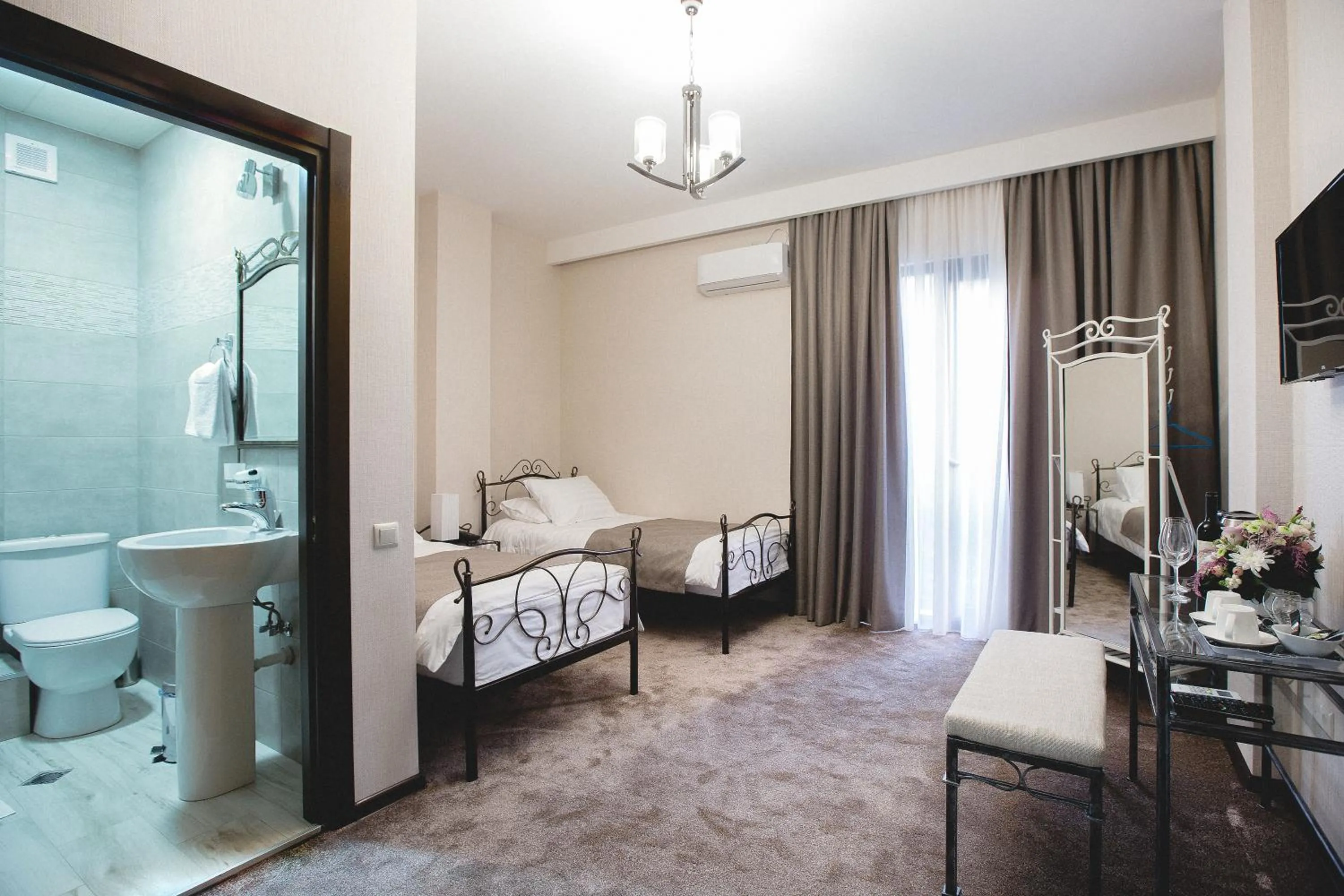 Twin Room - single occupancy in Golden Nugget Tbilisi