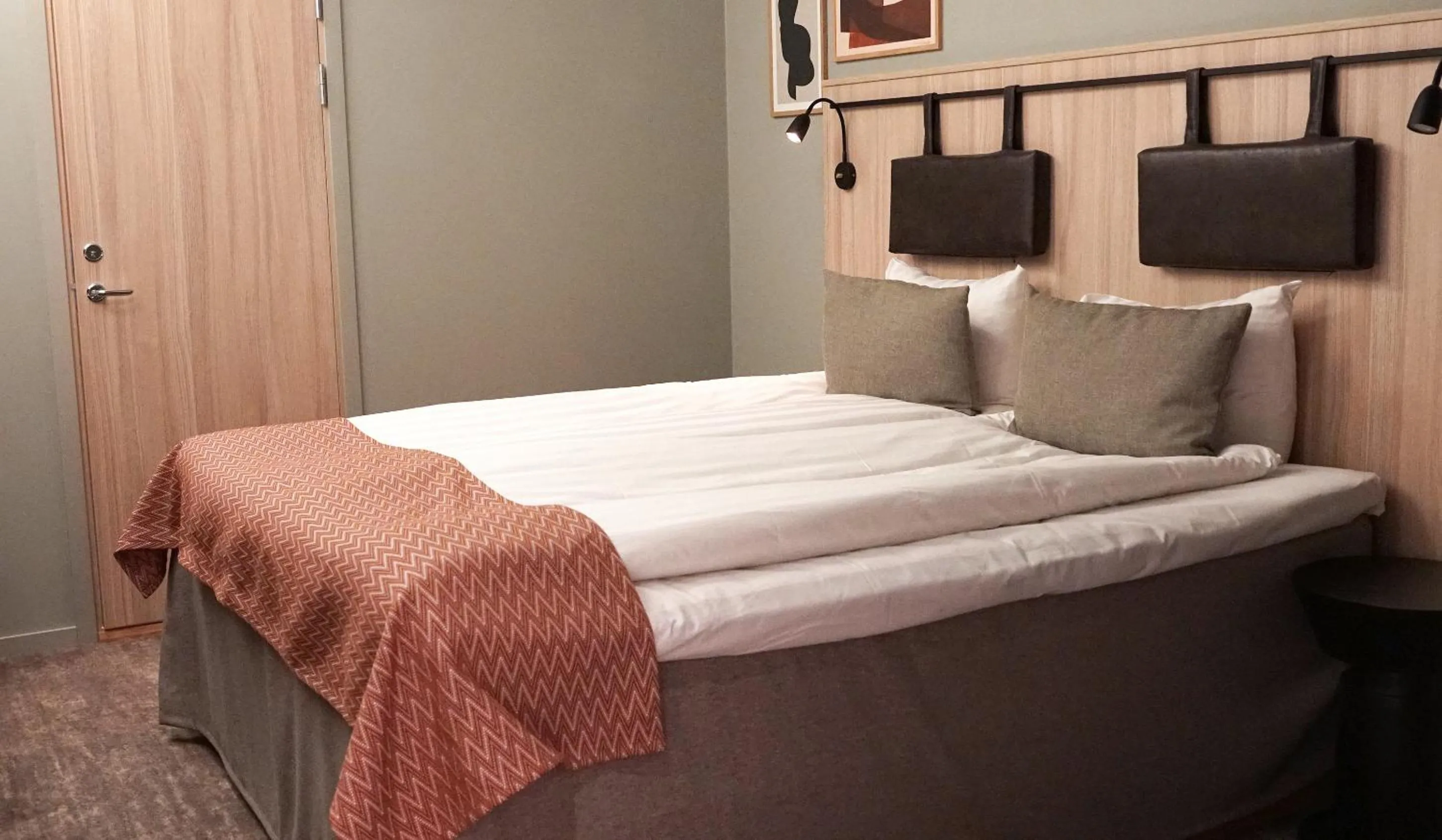 Compact Double Room (windowless) in Quality Hotel Grand, Borås
