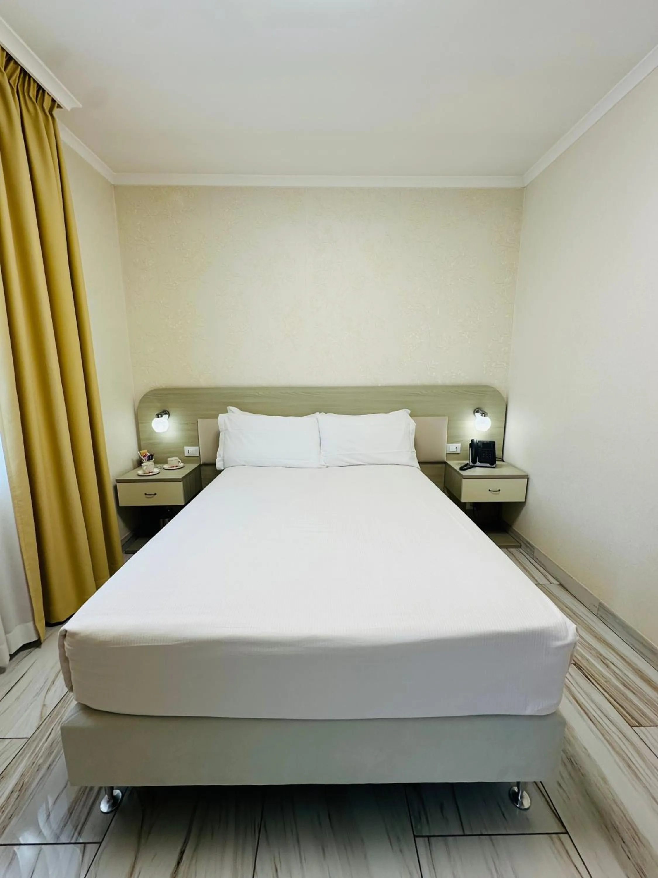 Economy Double Room in Rome Airport Inn