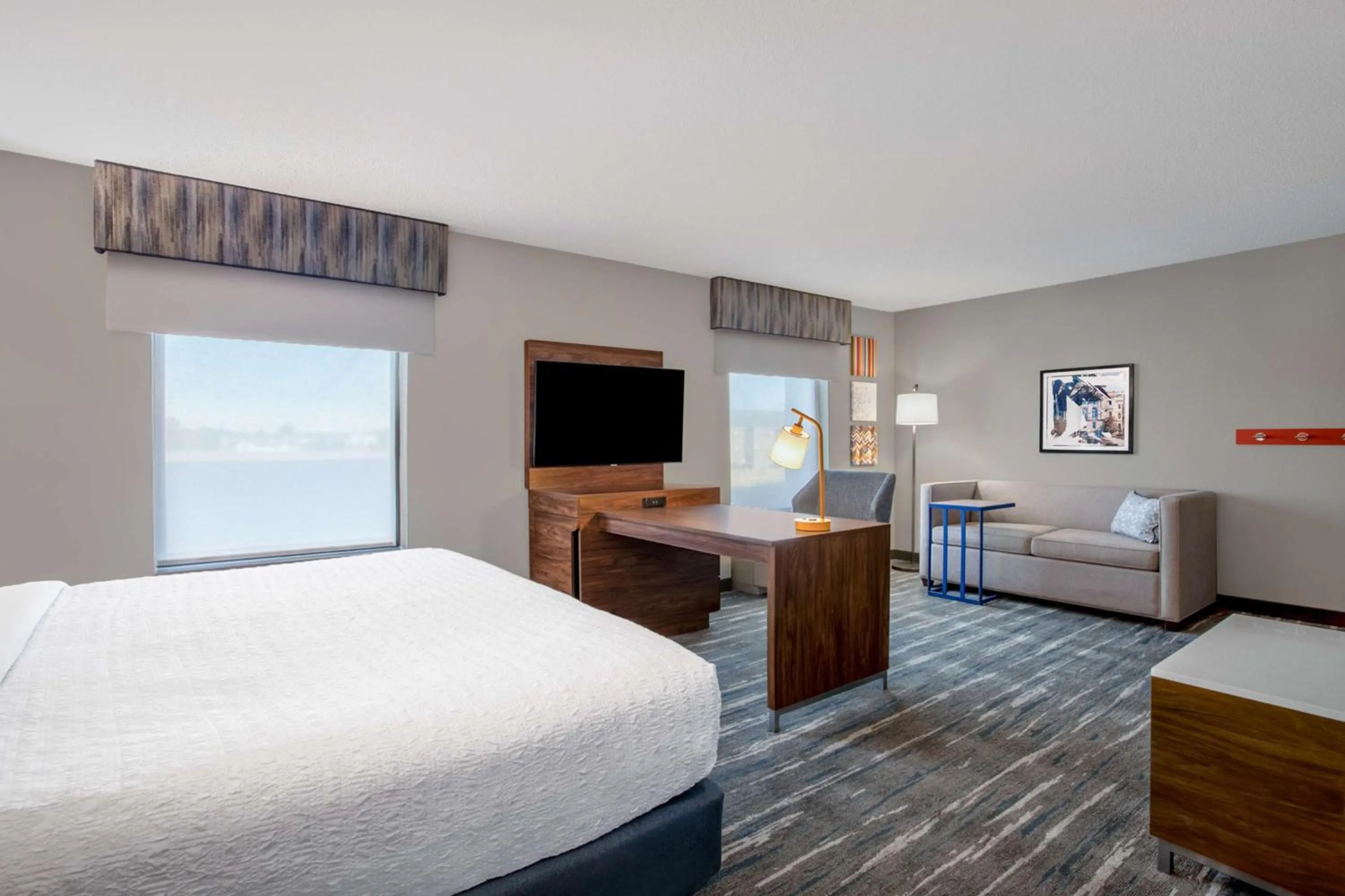 King Studio Suite with Sofa Bed - Hearing Access/Non-Smoking in Hampton Inn & Suites Muncie