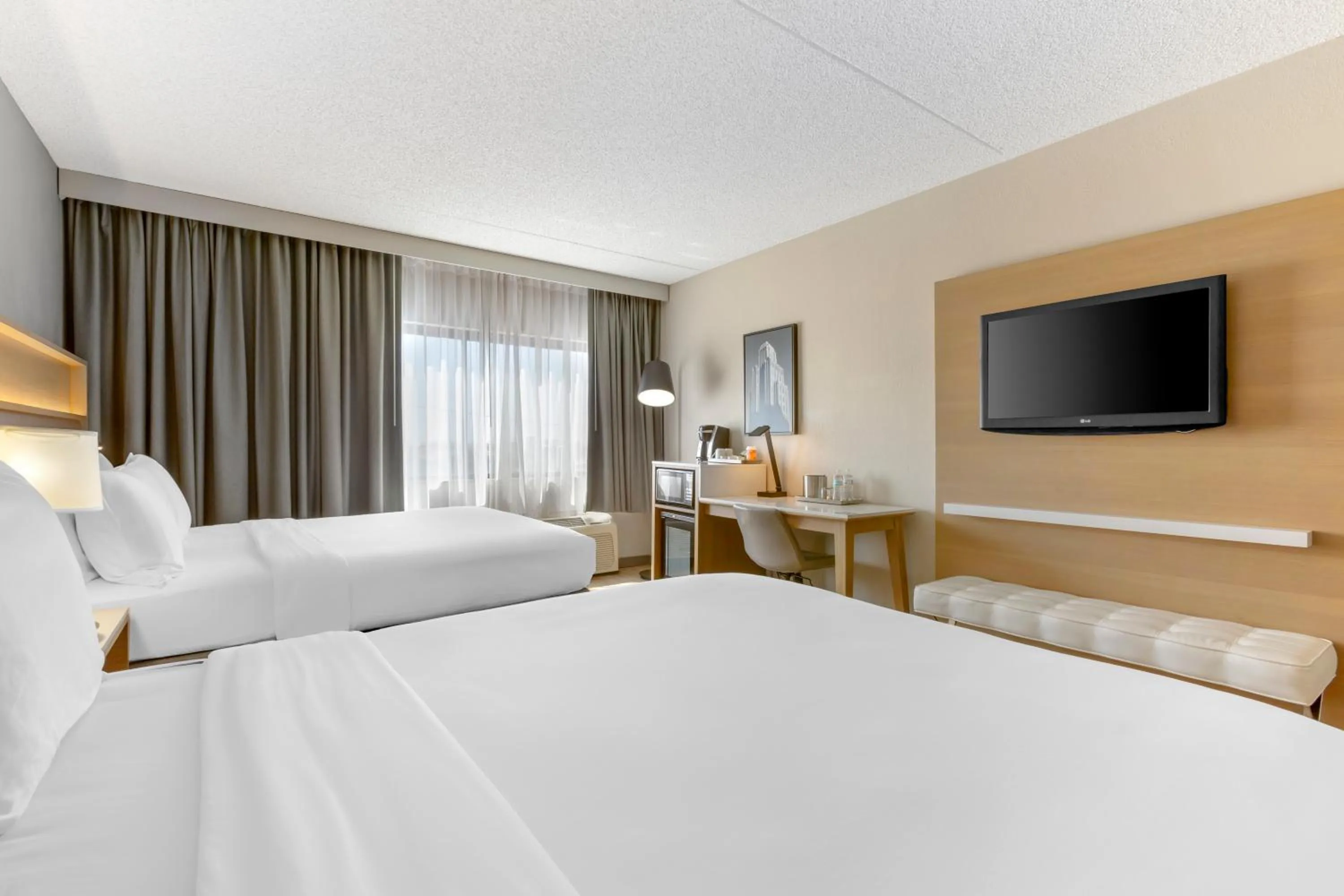 Queen Room with Two Queen Beds - Non Smoking in Radisson Hotel Casa Grande