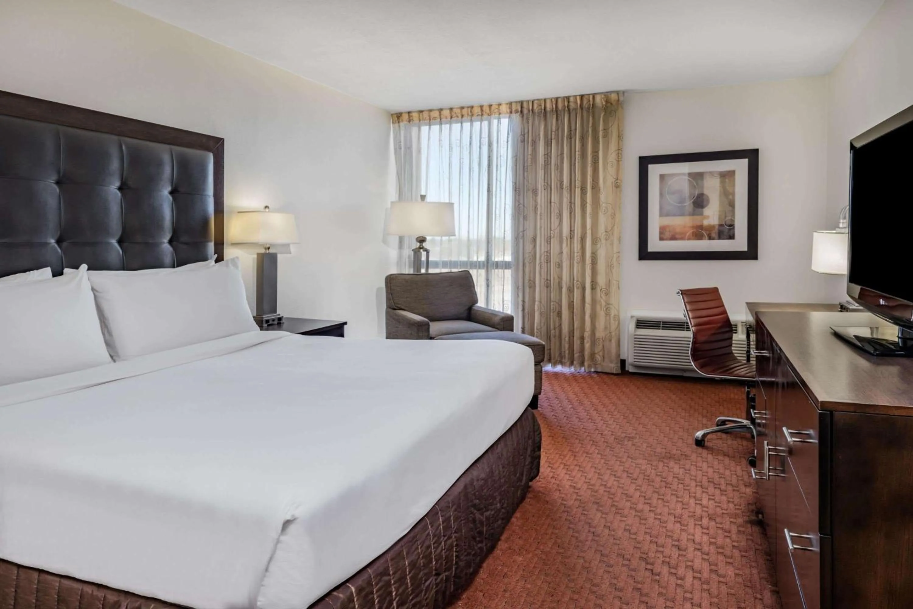 King Room - Non-Smoking in Wyndham Sacramento