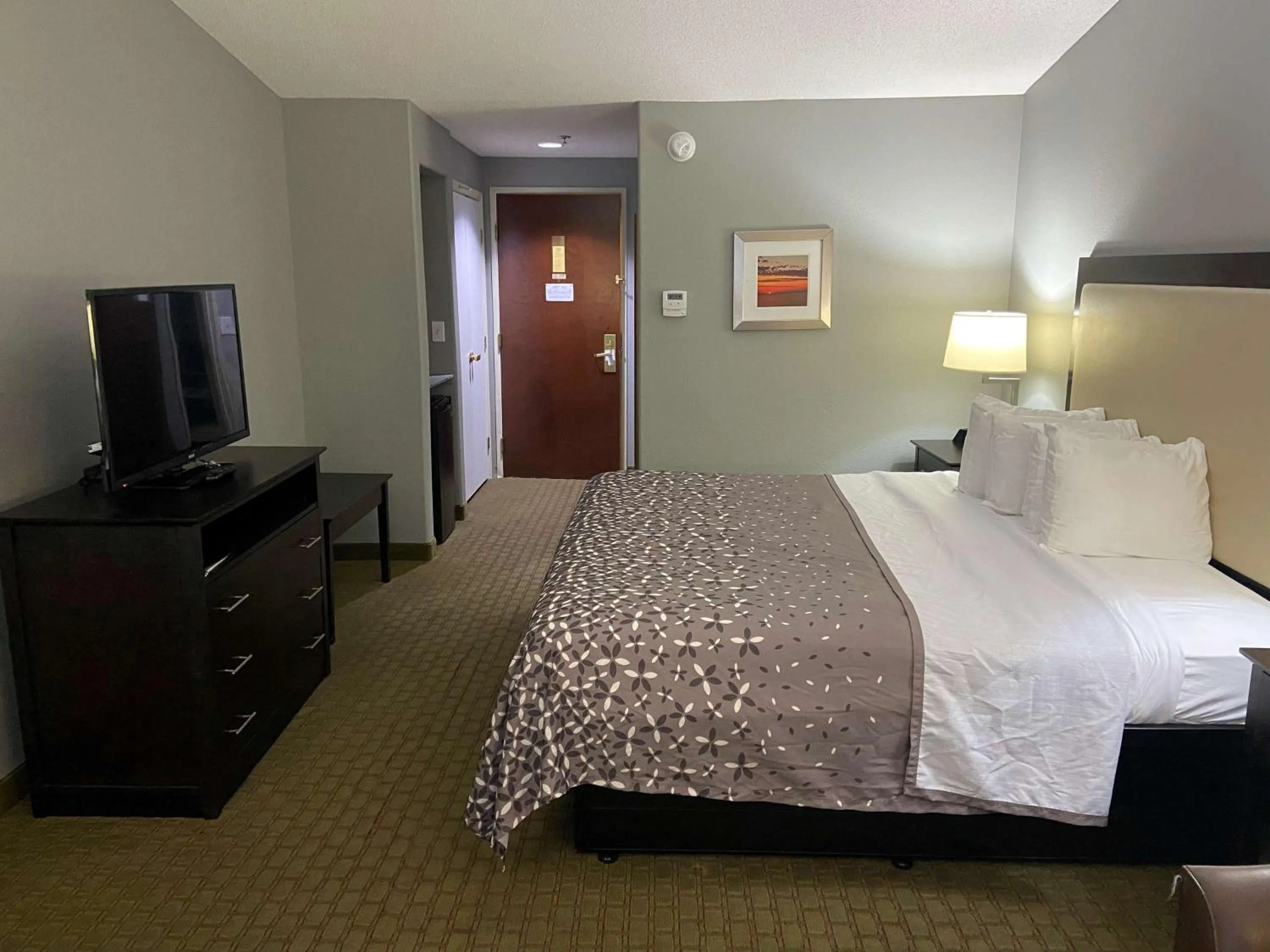 King Room with Sofa Bed - Non-Smoking in Best Western Pawleys Island