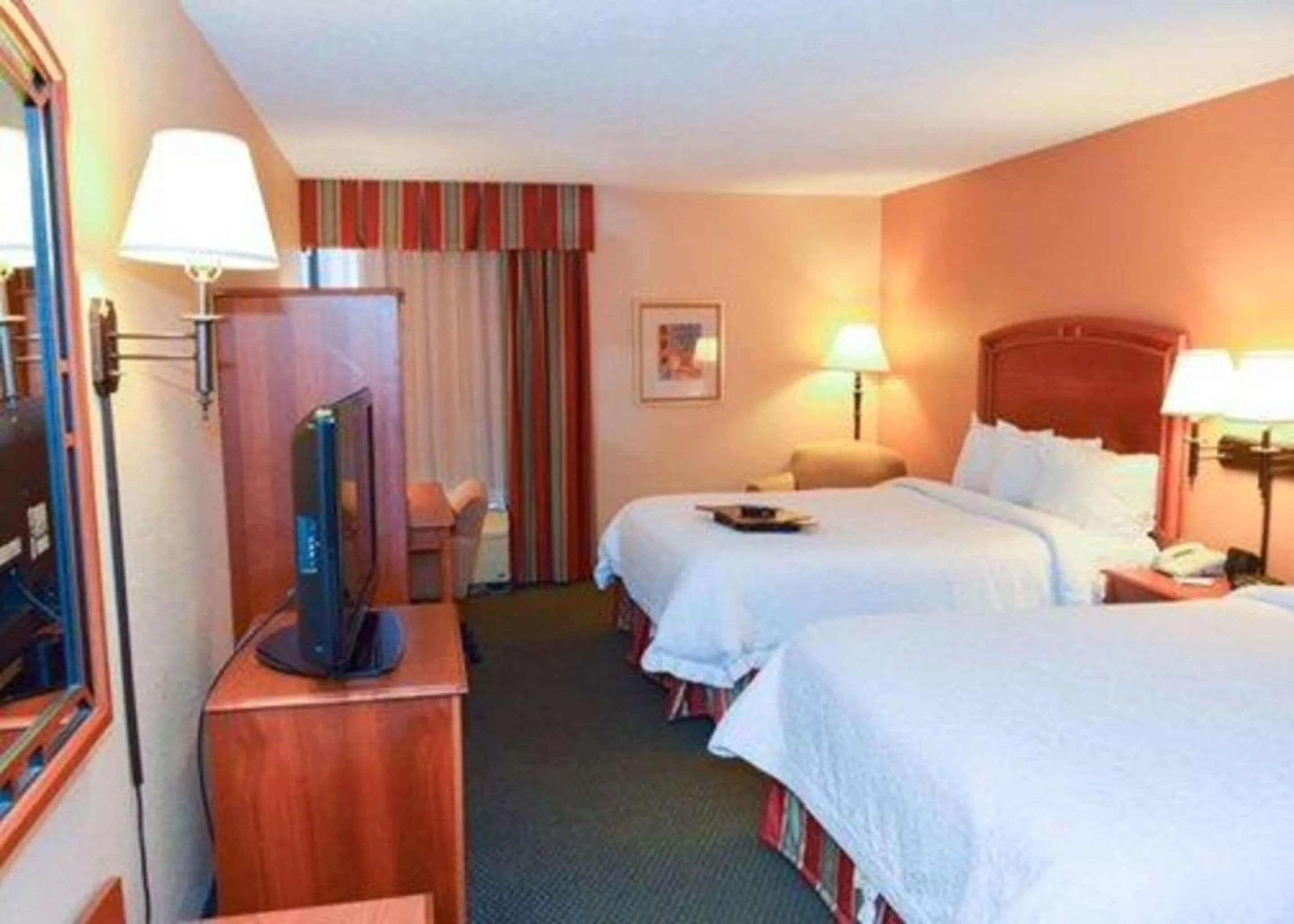 Queen Room with Two Queen Beds - Non-Smoking in Quality Inn Florissant-St Louis
