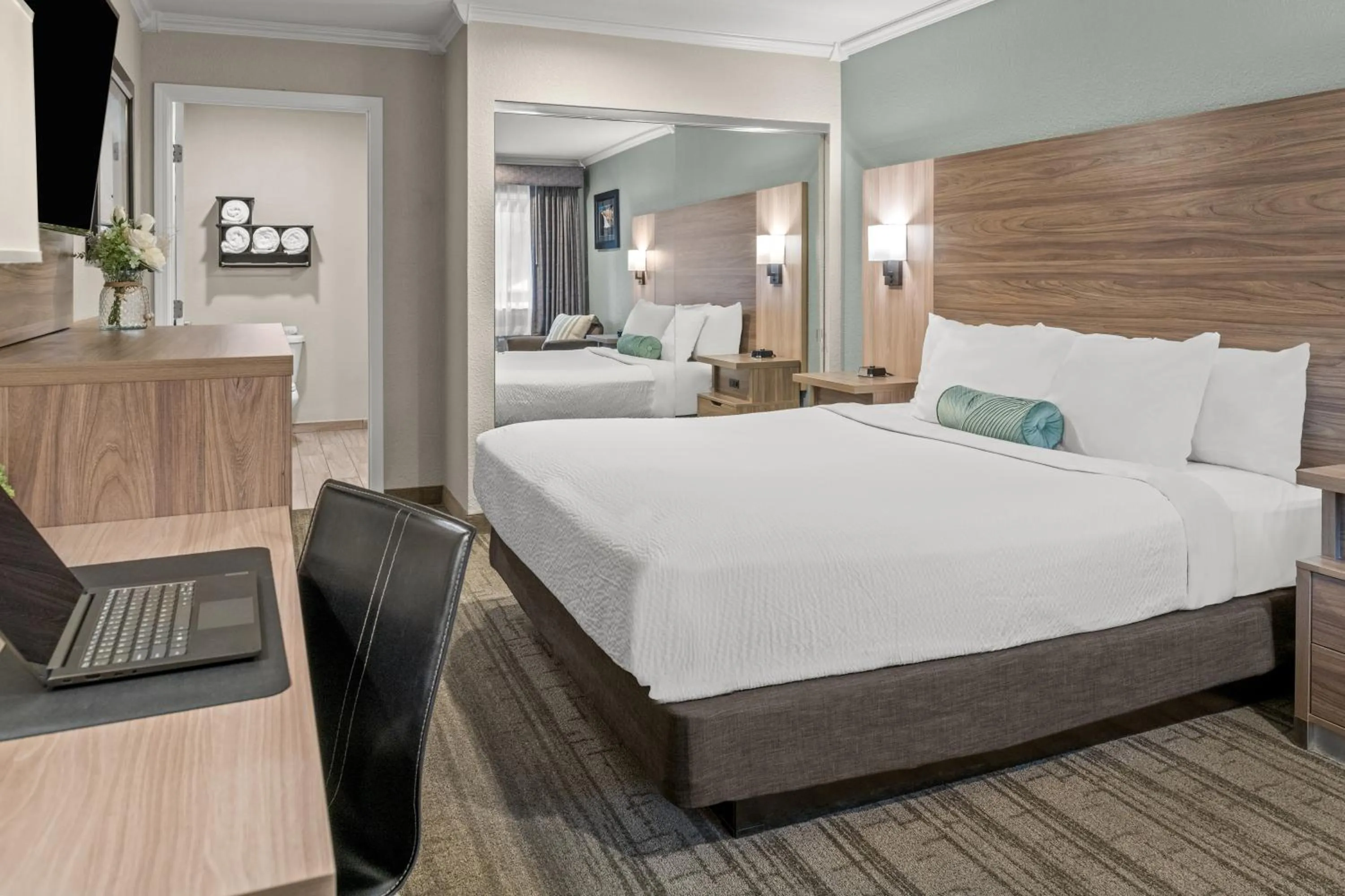 King Room in Yosemite Westgate Lodge