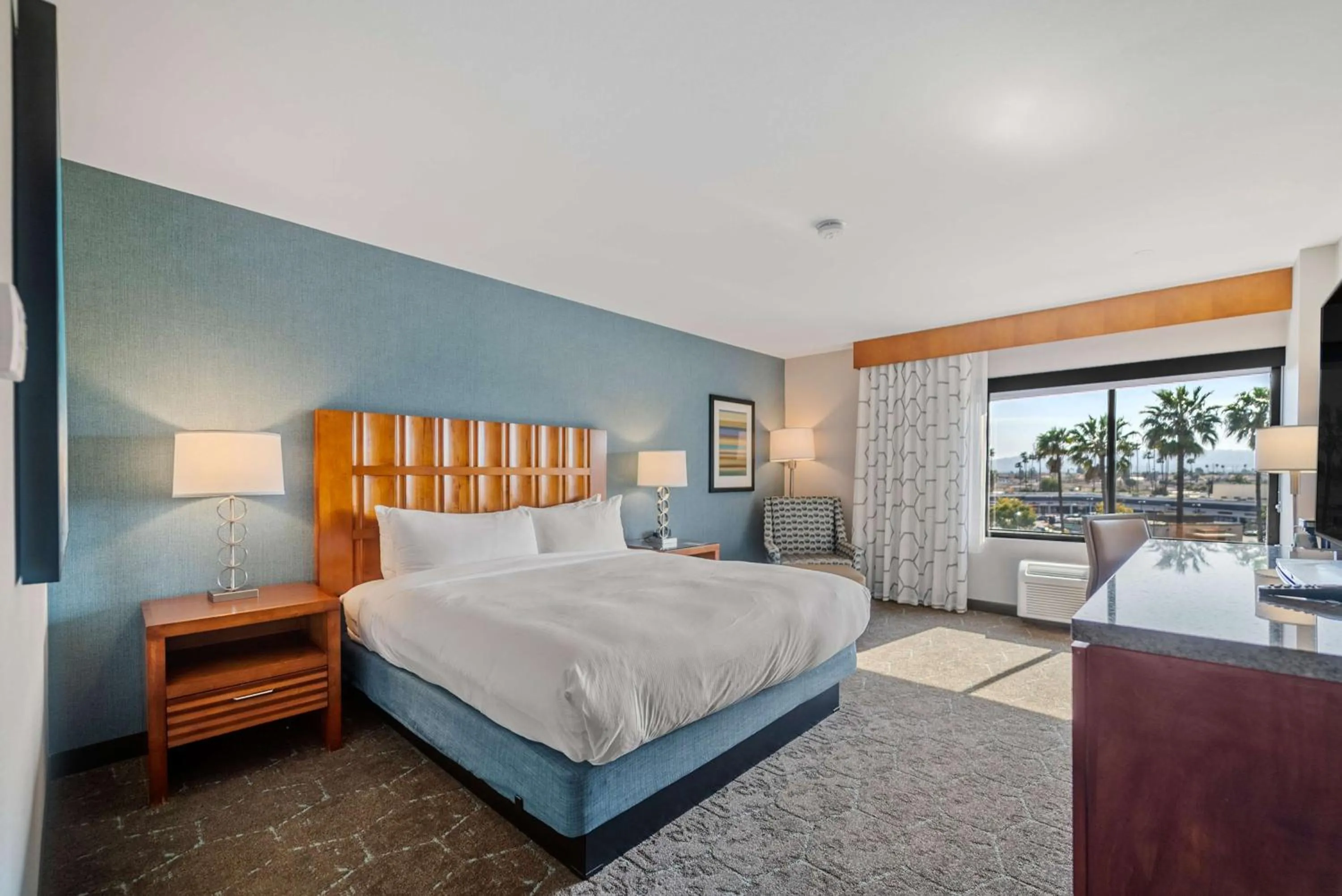 King Room - Non-Smoking in DoubleTree by Hilton Carson