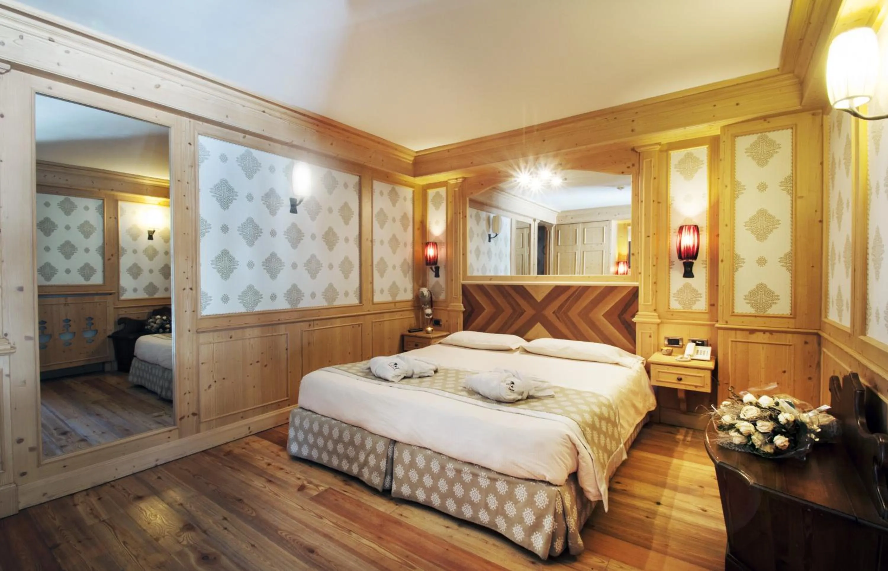 Triple Room with Extra Bed in Cristal Palace Hotel