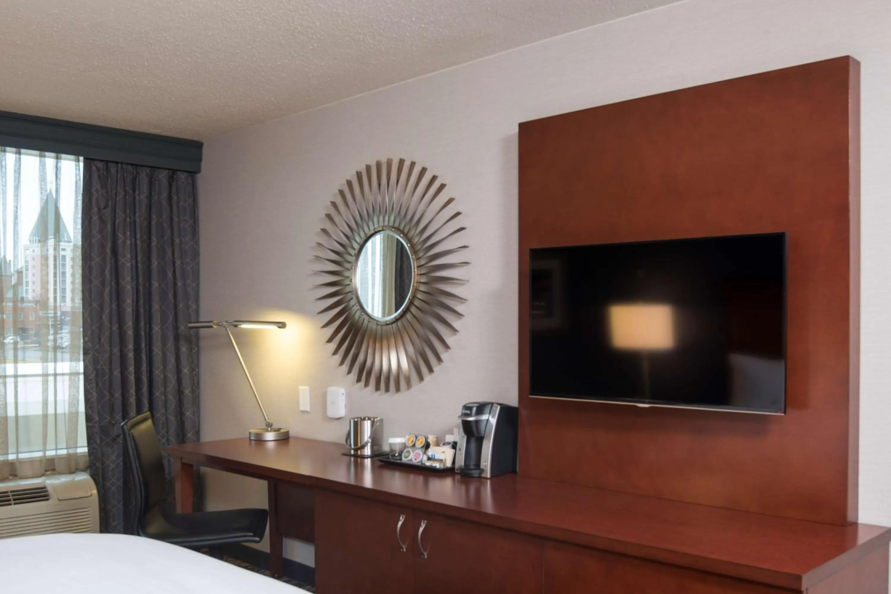 King Room in DoubleTree by Hilton Schenectady