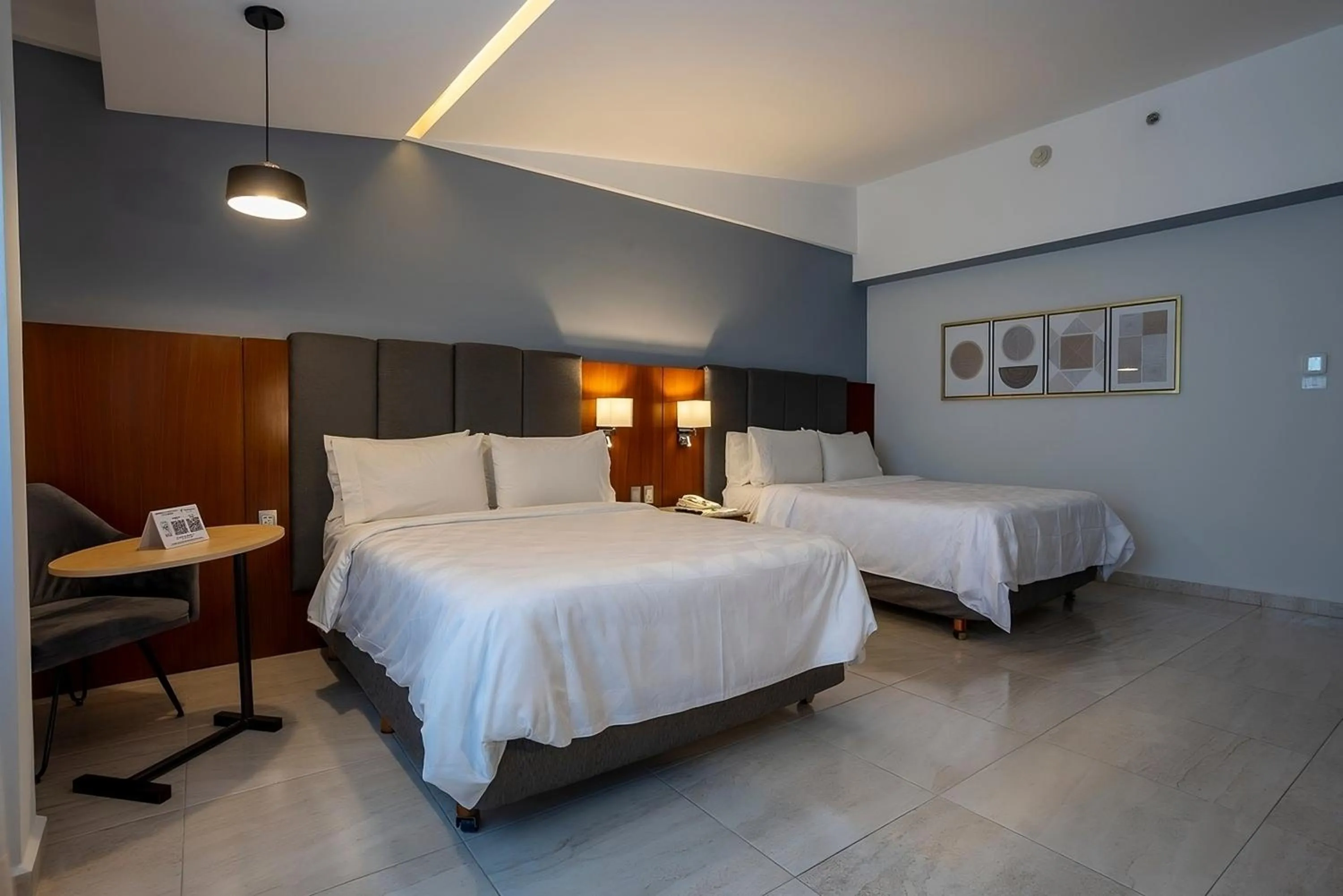 Double Room with Two Double Beds and View - Non-Smoking in Holiday Inn Puebla Finsa by IHG