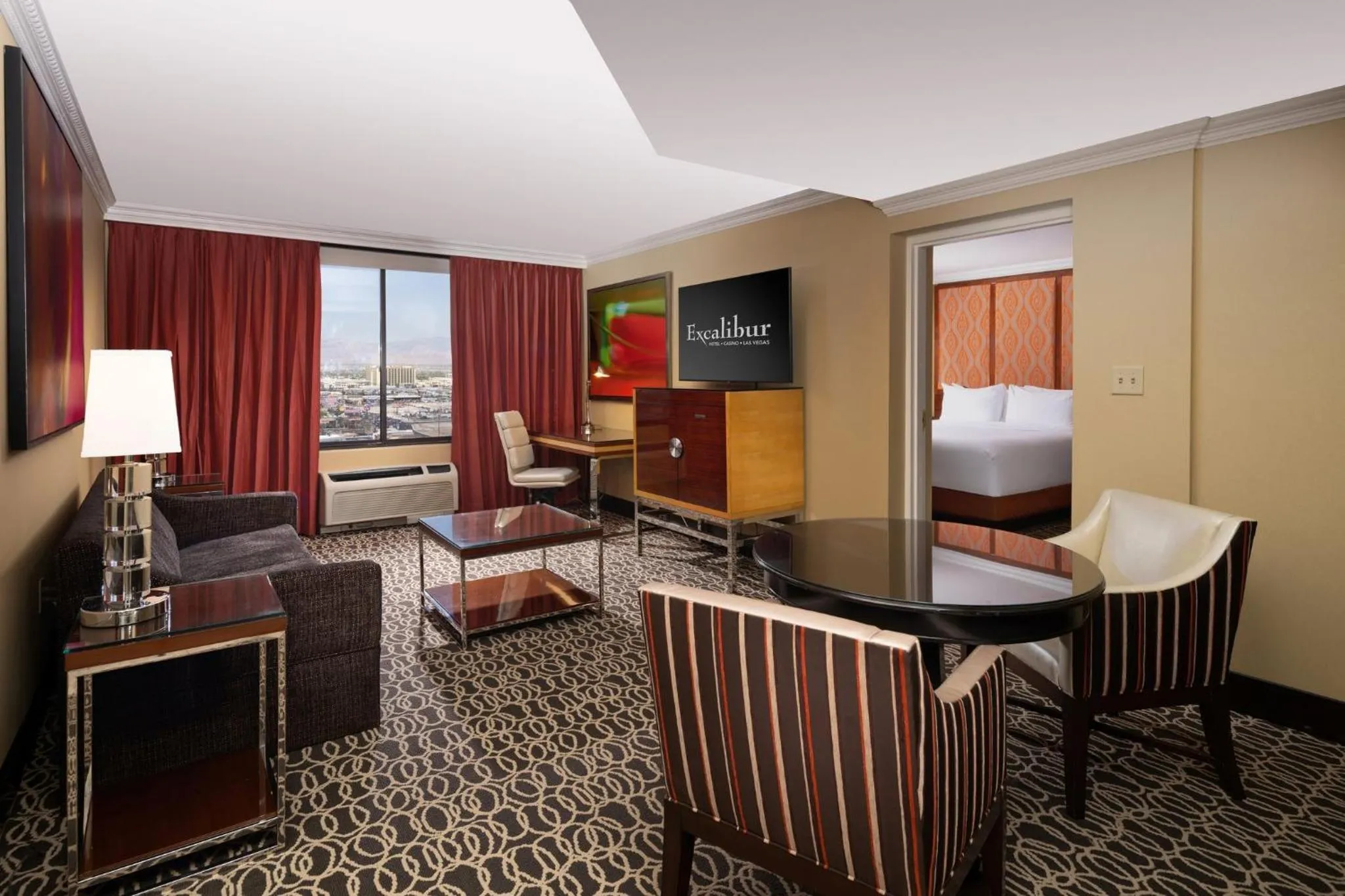 Newly Renovated Resort Luxury Suite in Excalibur