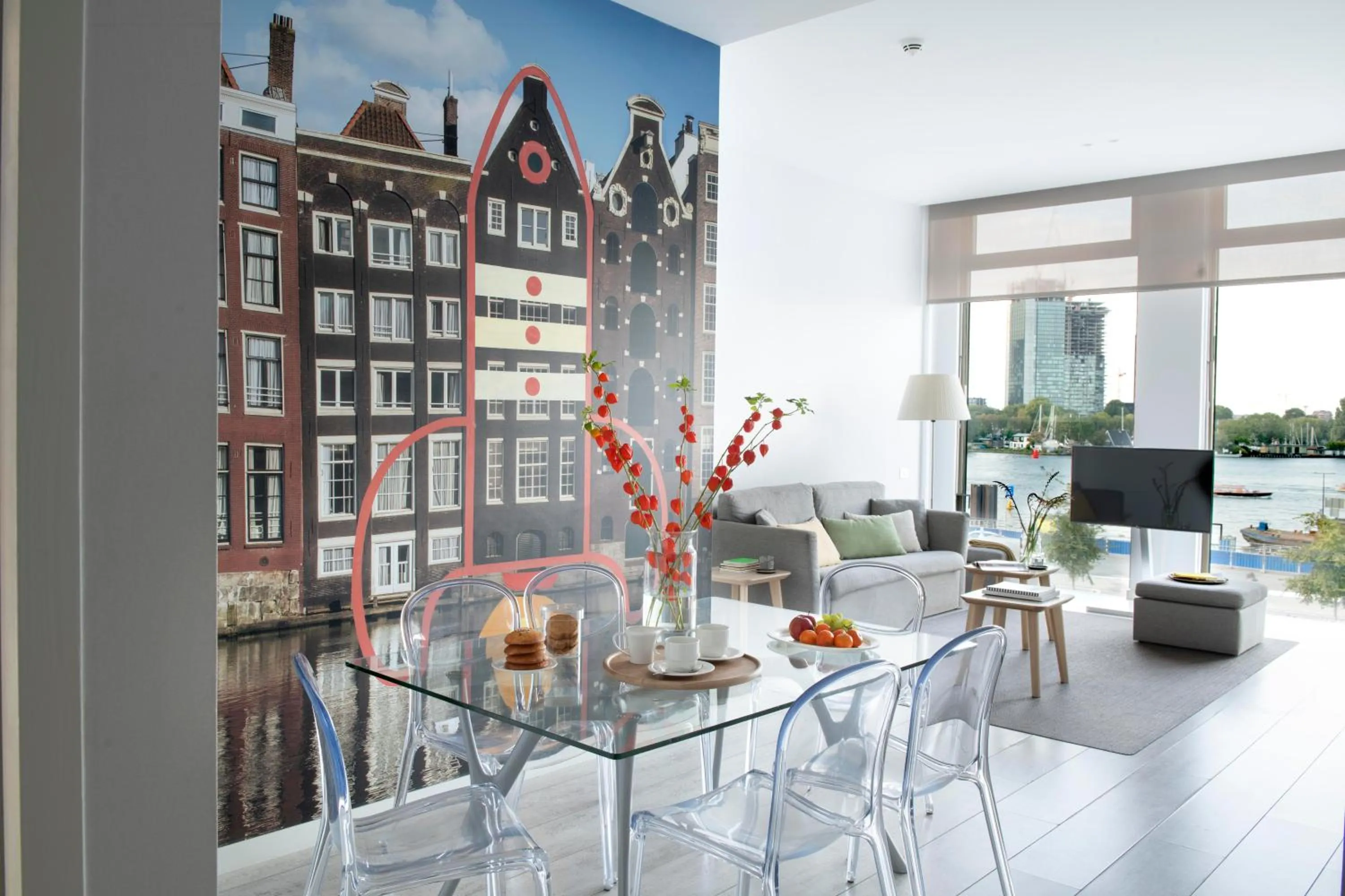Three-Bedroom Apartment with River View in Eric Vökel Boutique Apartments - Amsterdam Suites
