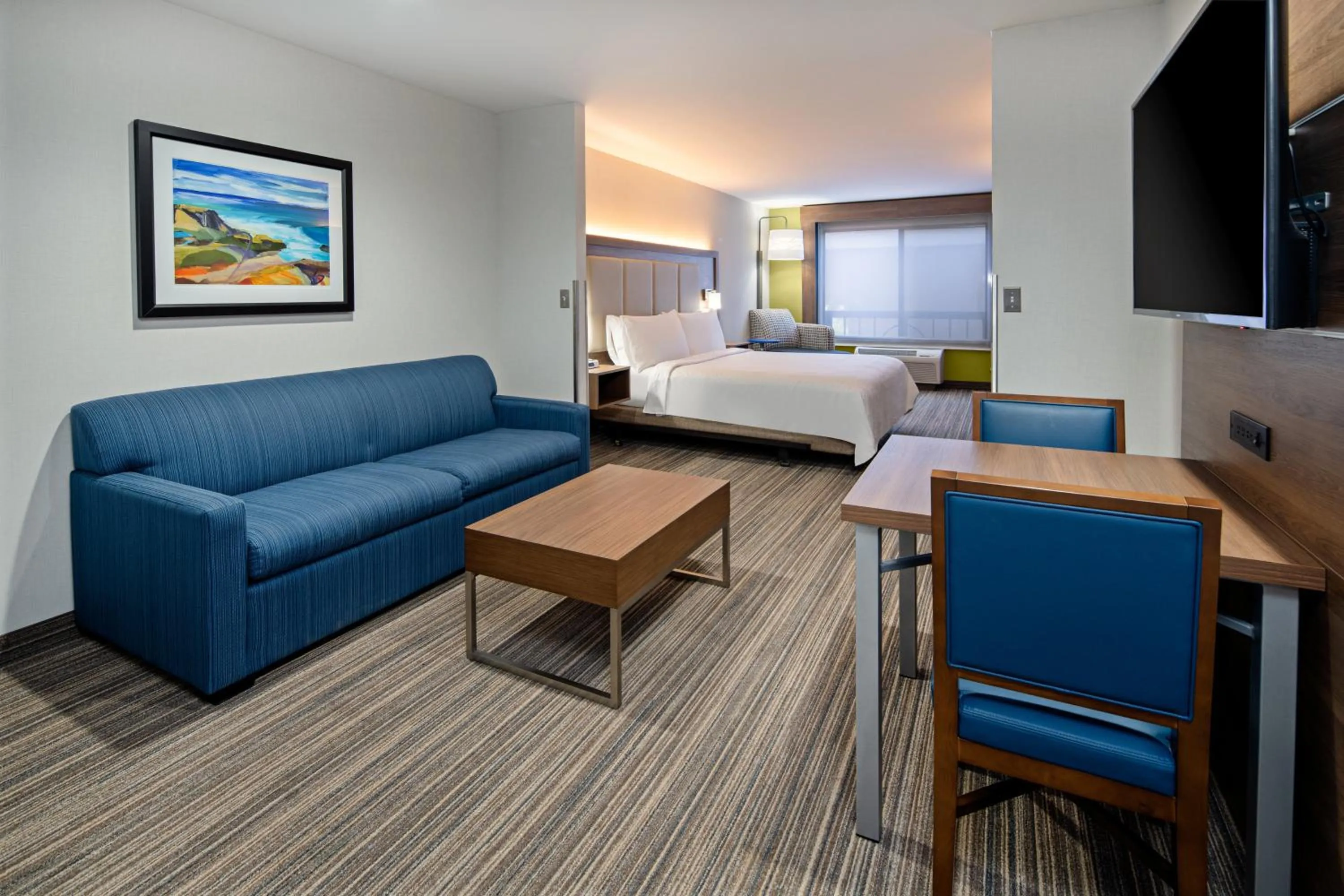 King Suite with Sofa Bed in Holiday Inn Express Hotel & Suites Atascadero by IHG