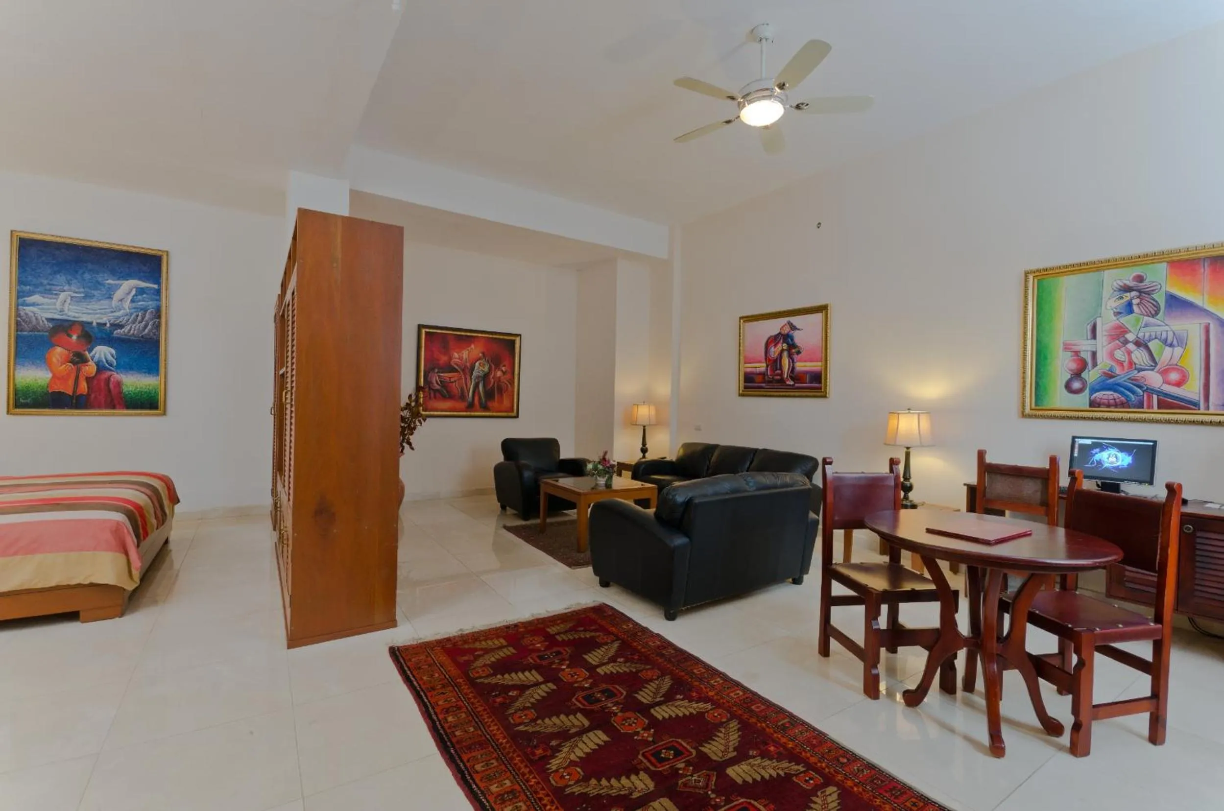 Deluxe King Suite - single occupancy in Boutique Hotel Palacio