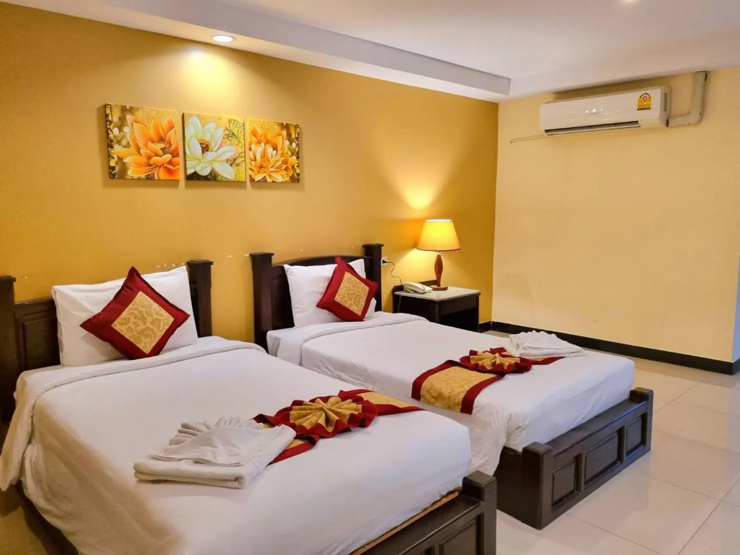 Superior Twin Room in The Grand Day Night