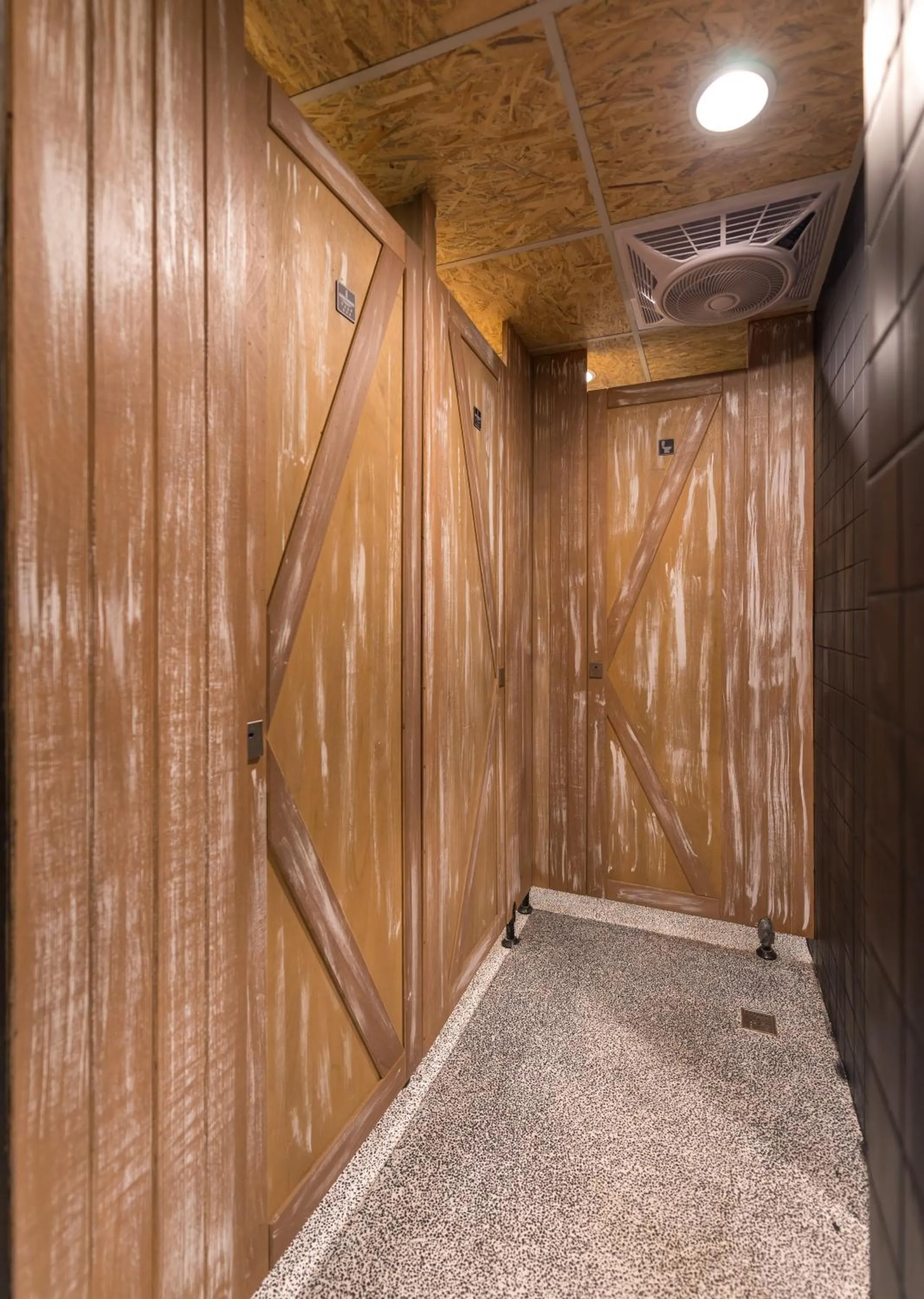 Standard Double Room with Shared Bathroom in Beimen WOW Poshtel