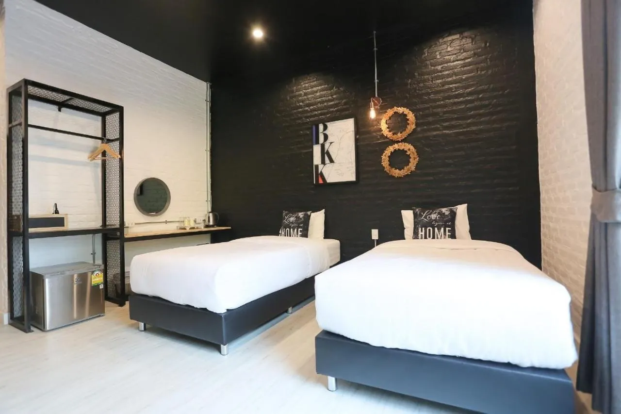Standard Twin Room in Manonnee