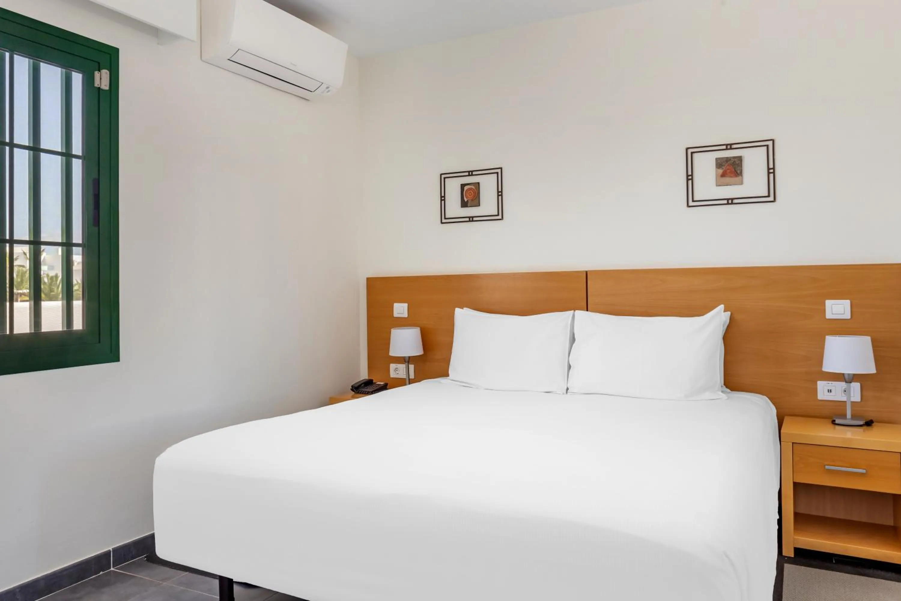 One-Bedroom Apartment in Club del Carmen