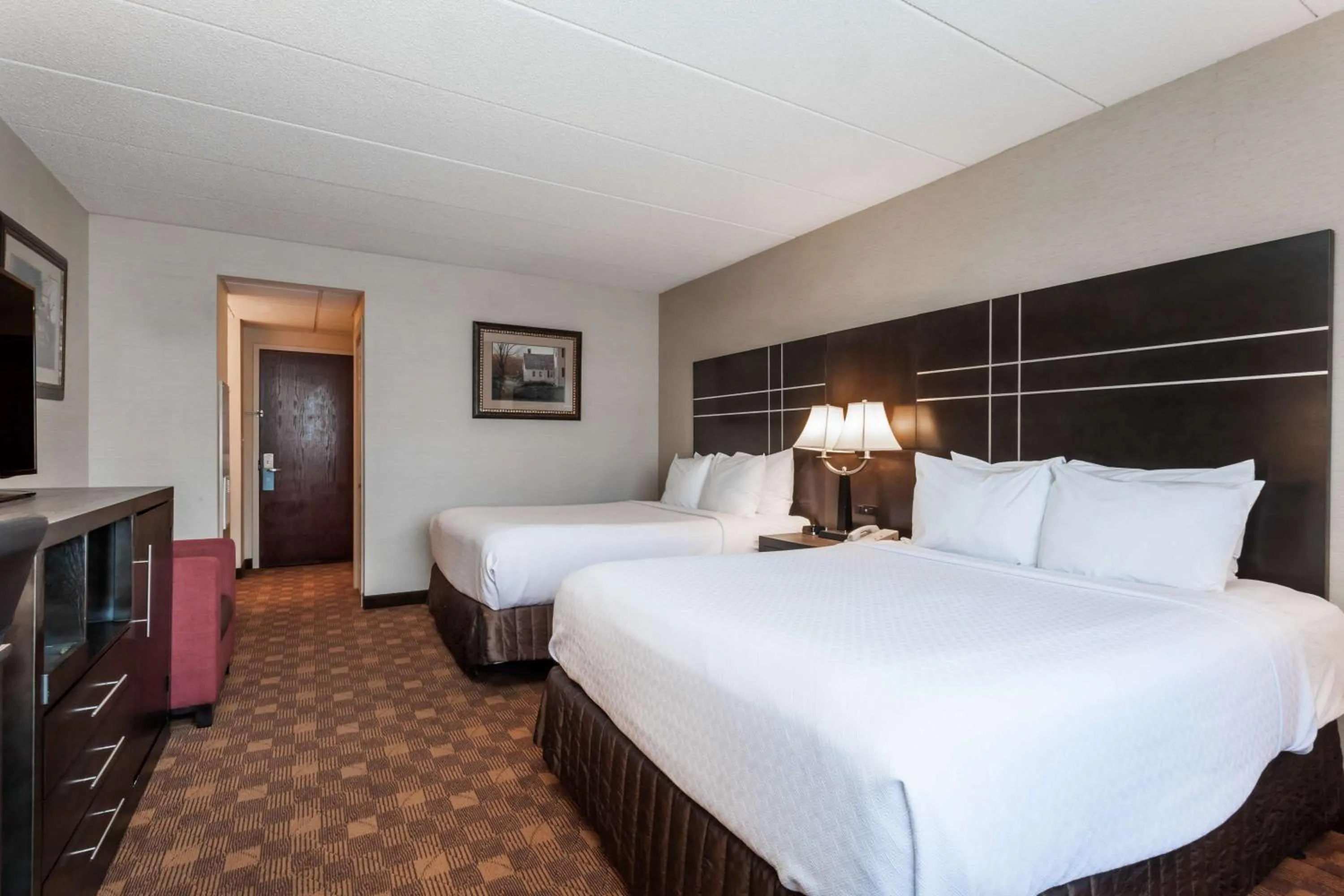 Queen Room with Two Queen Beds - Mobility Access/Non-Smoking in Wyndham Southbury