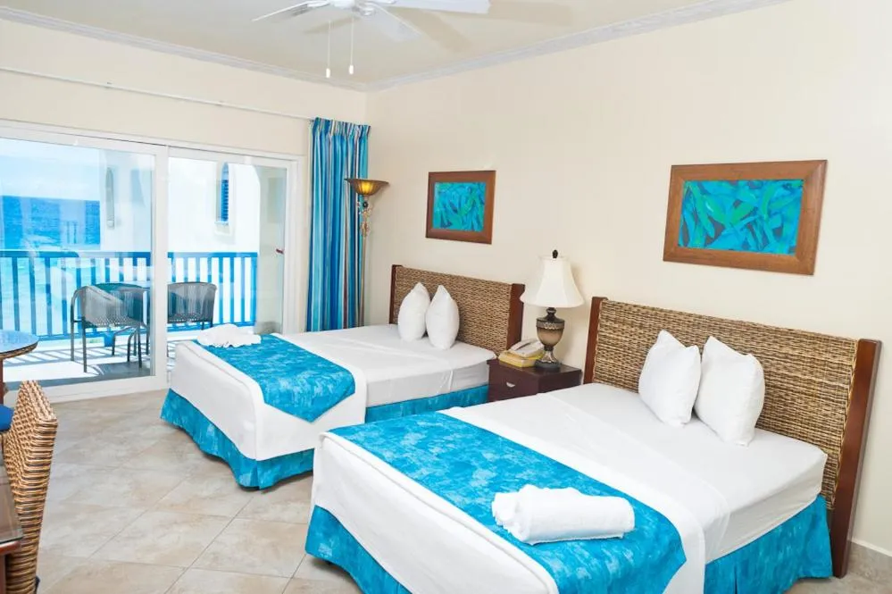 Deluxe Double Room with Sea View in Rostrevor Hotel