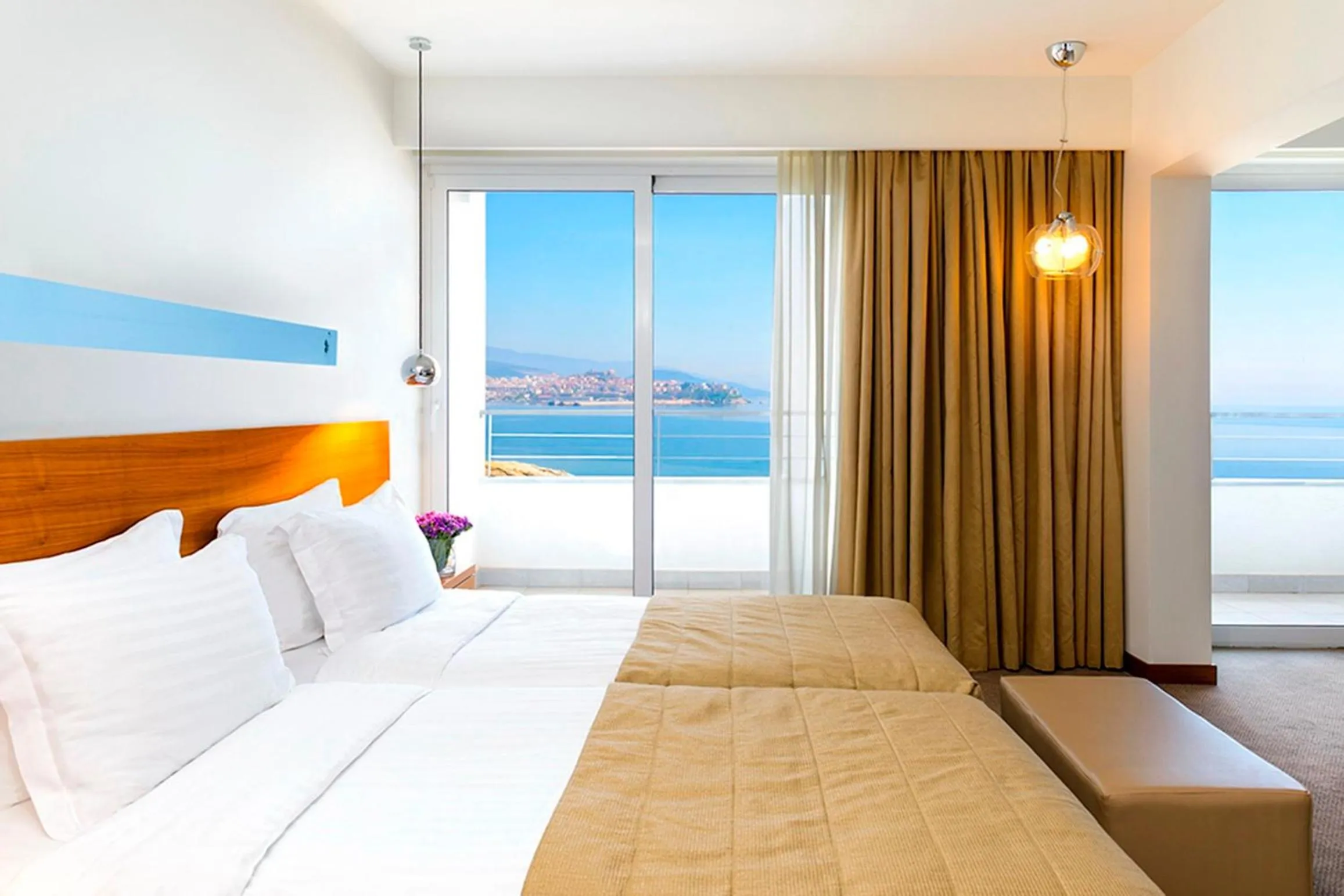 Junior Suite with Sea View in Lucy Hotel