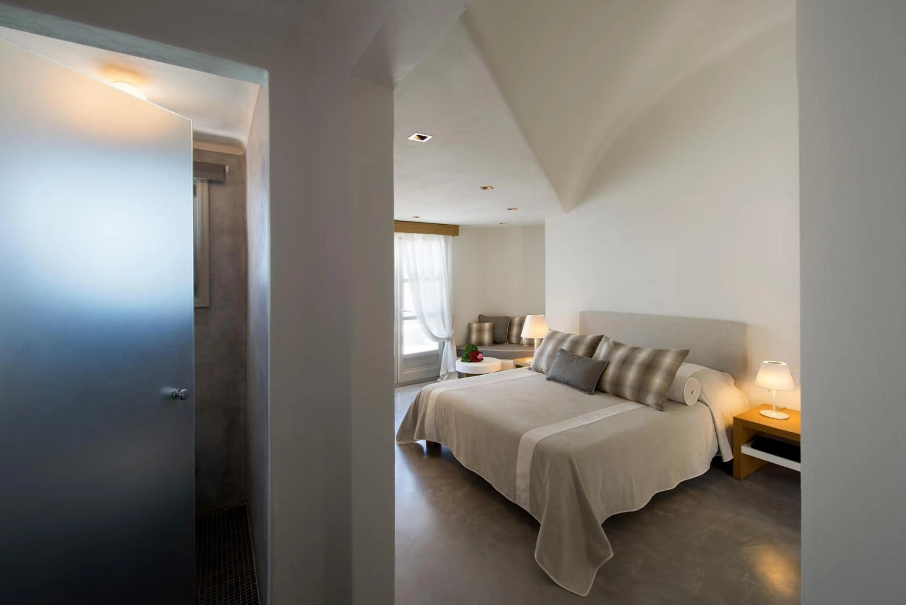 Deluxe Double Room with Caldera and Sunset view in Avaton Resort And Spa