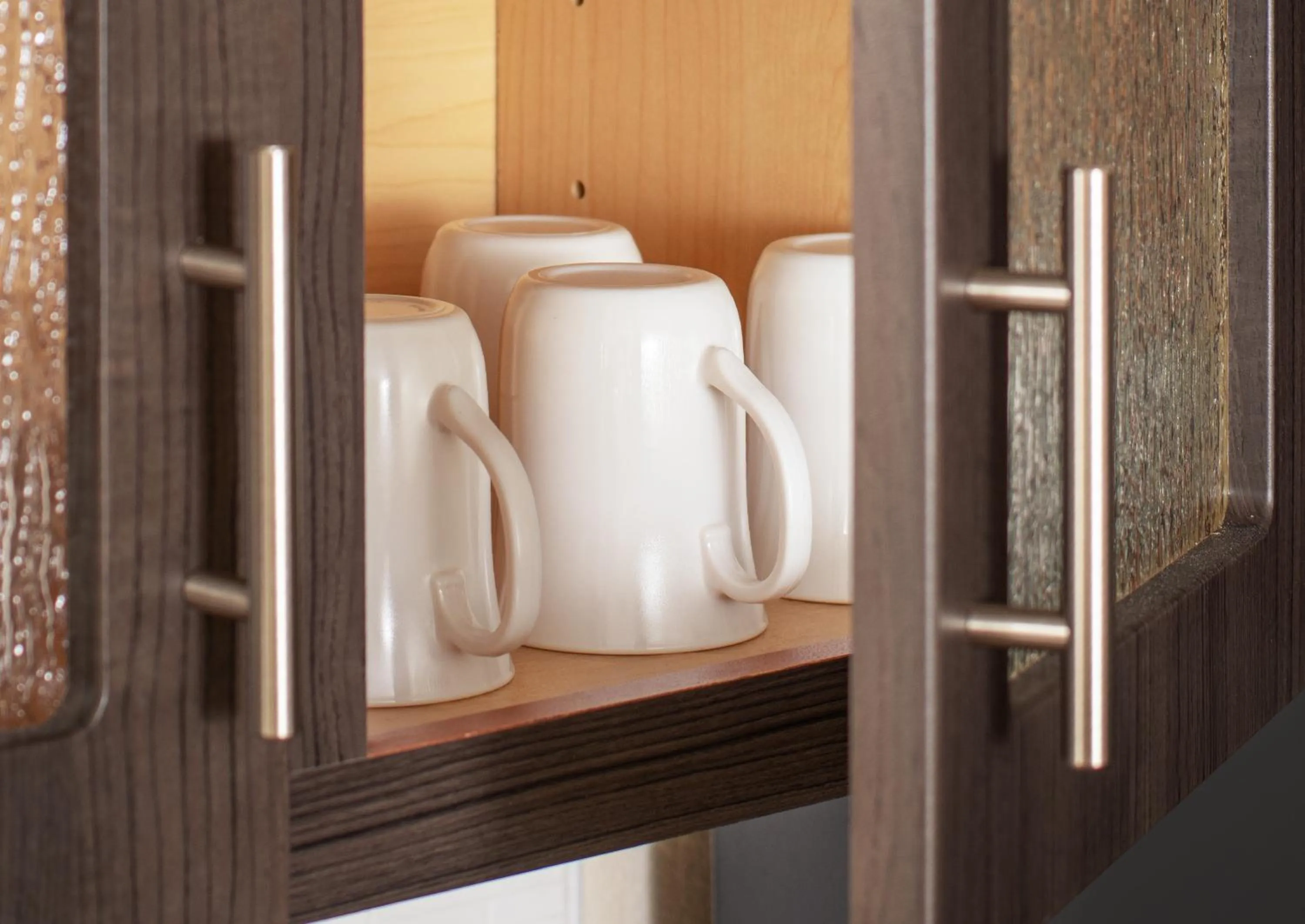 Queen Studio Suite - Mobility Access Tub/Non-Smoking in Candlewood Suites Bellevue by IHG