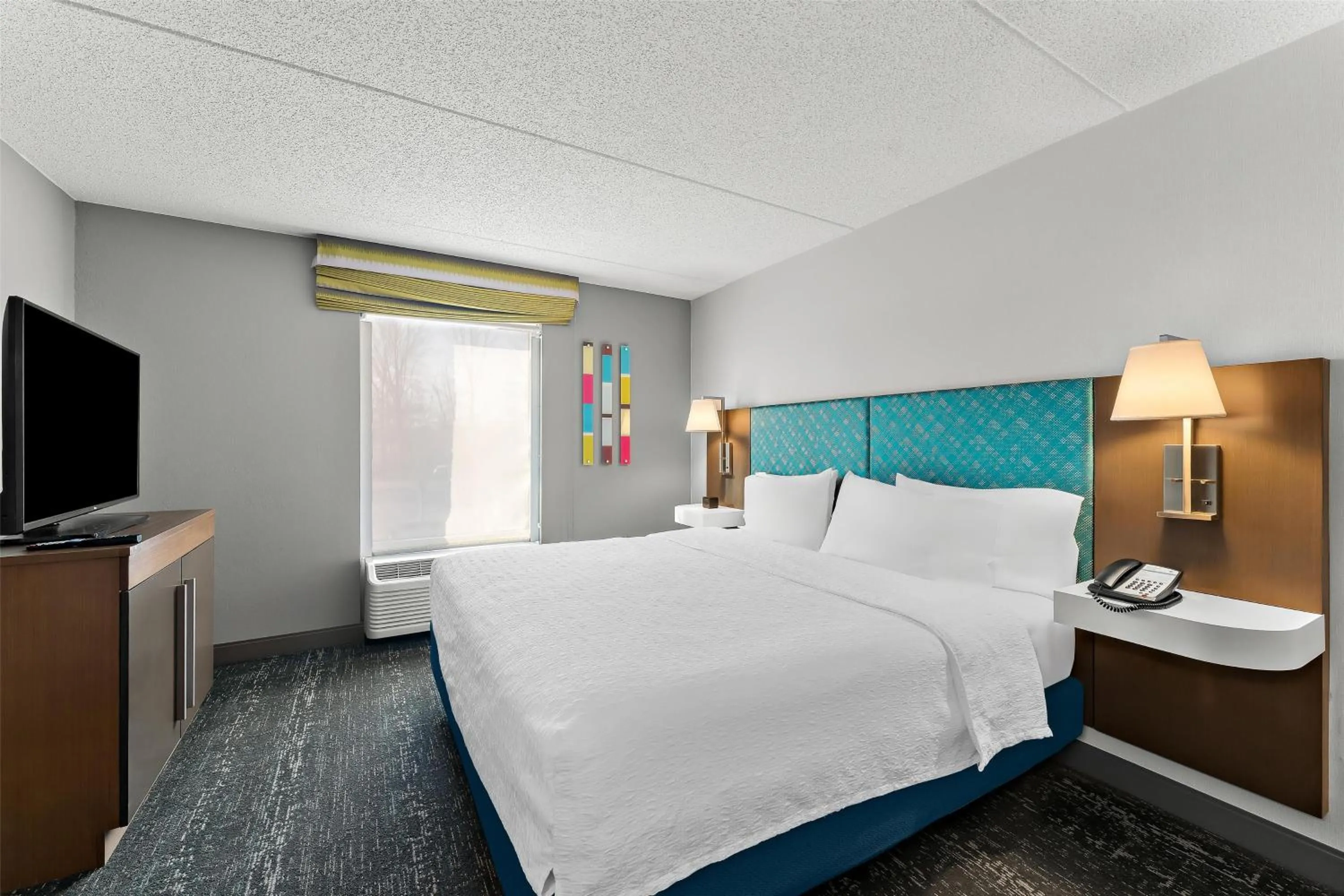 One-Bedroom King Suite with Wet Bar - Non-Smoking in Hampton Inn & Suites Newtown