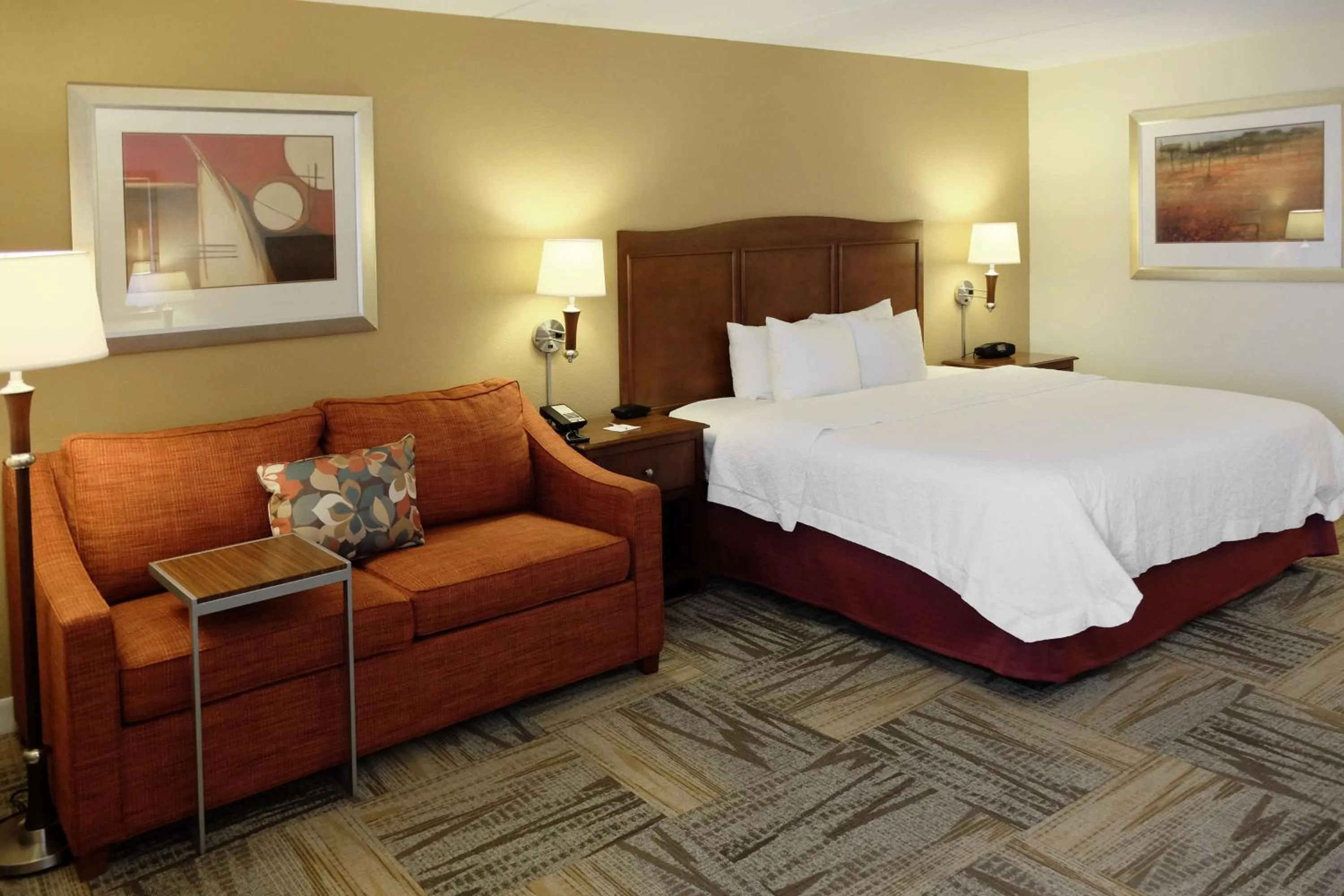 King Room with Sofa Bed and Study - Non-Smoking in Hampton Inn Lima