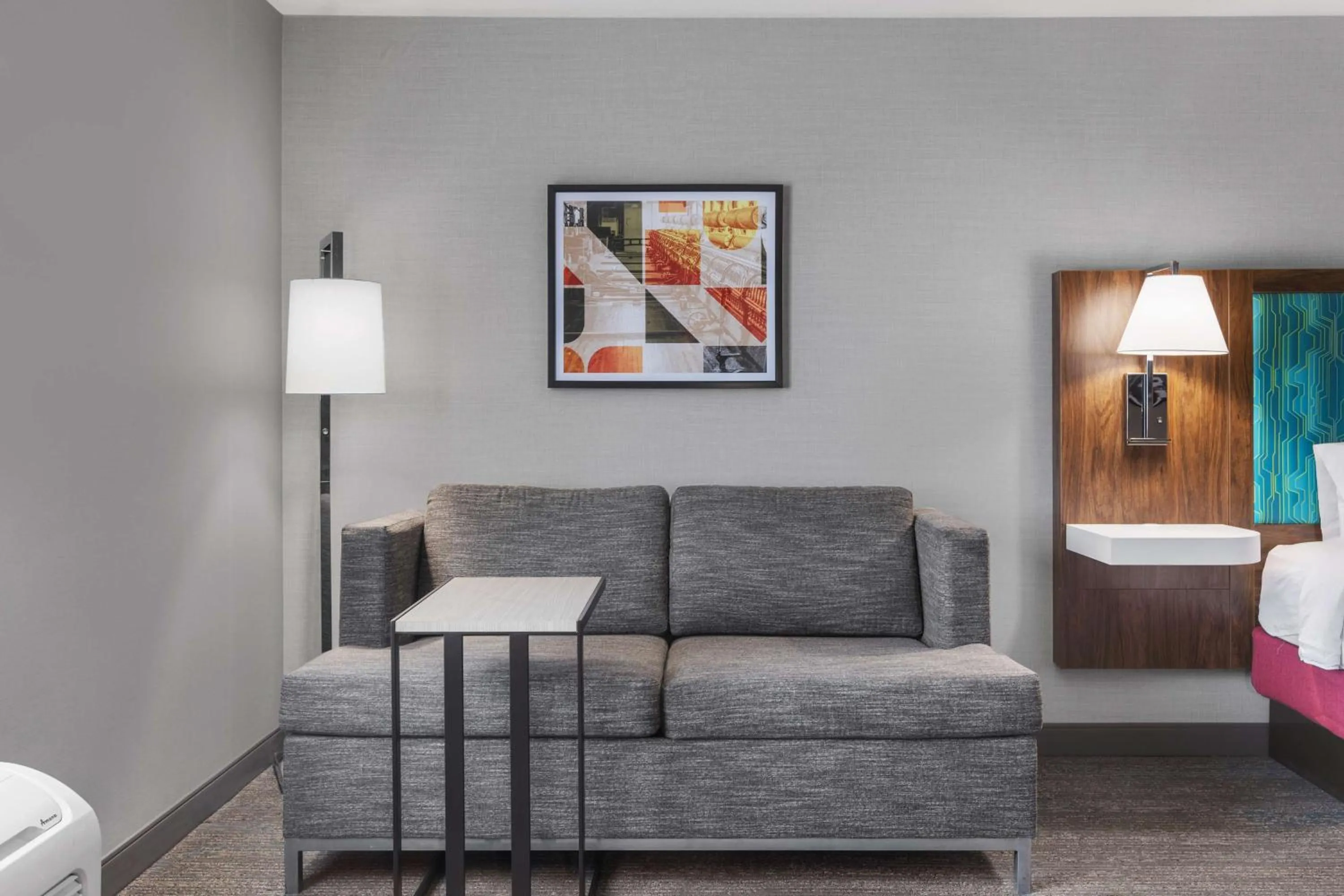 King Room with Sofa Bed and Study - Non-Smoking in Hampton Inn Pendleton