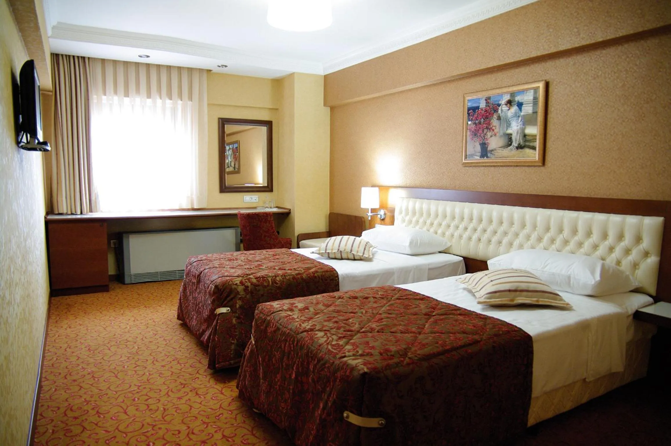 Standard Twin Room in Yuksel Hotel