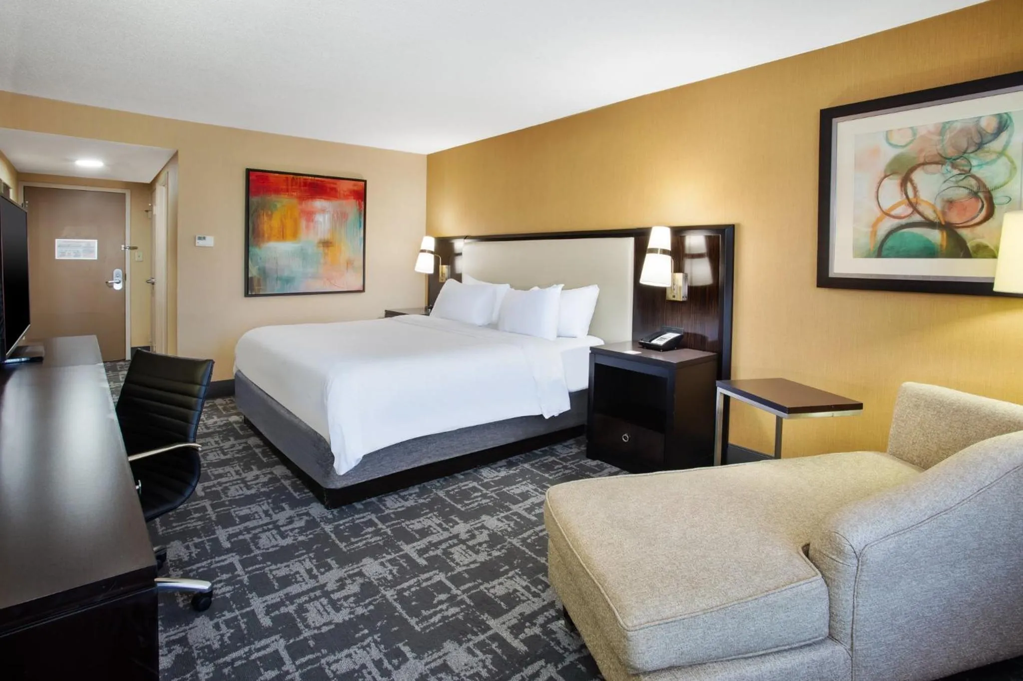 Standard King Room in Crowne Plaza Greenville by IHG