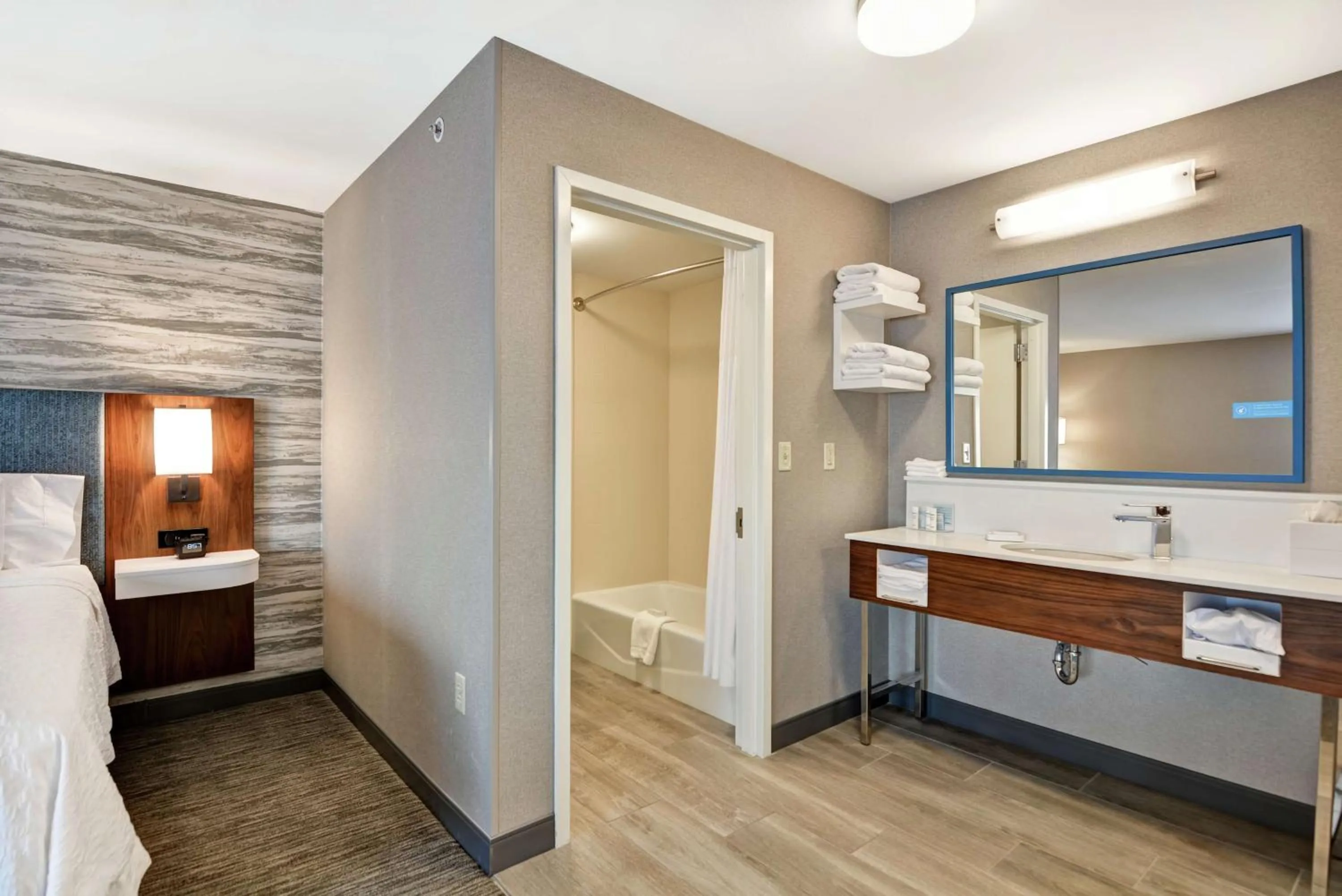 Queen Studio Suite with Two Queen Beds and Sofa Bed - Non-Smoking in Hampton Inn Moab Arches National Park