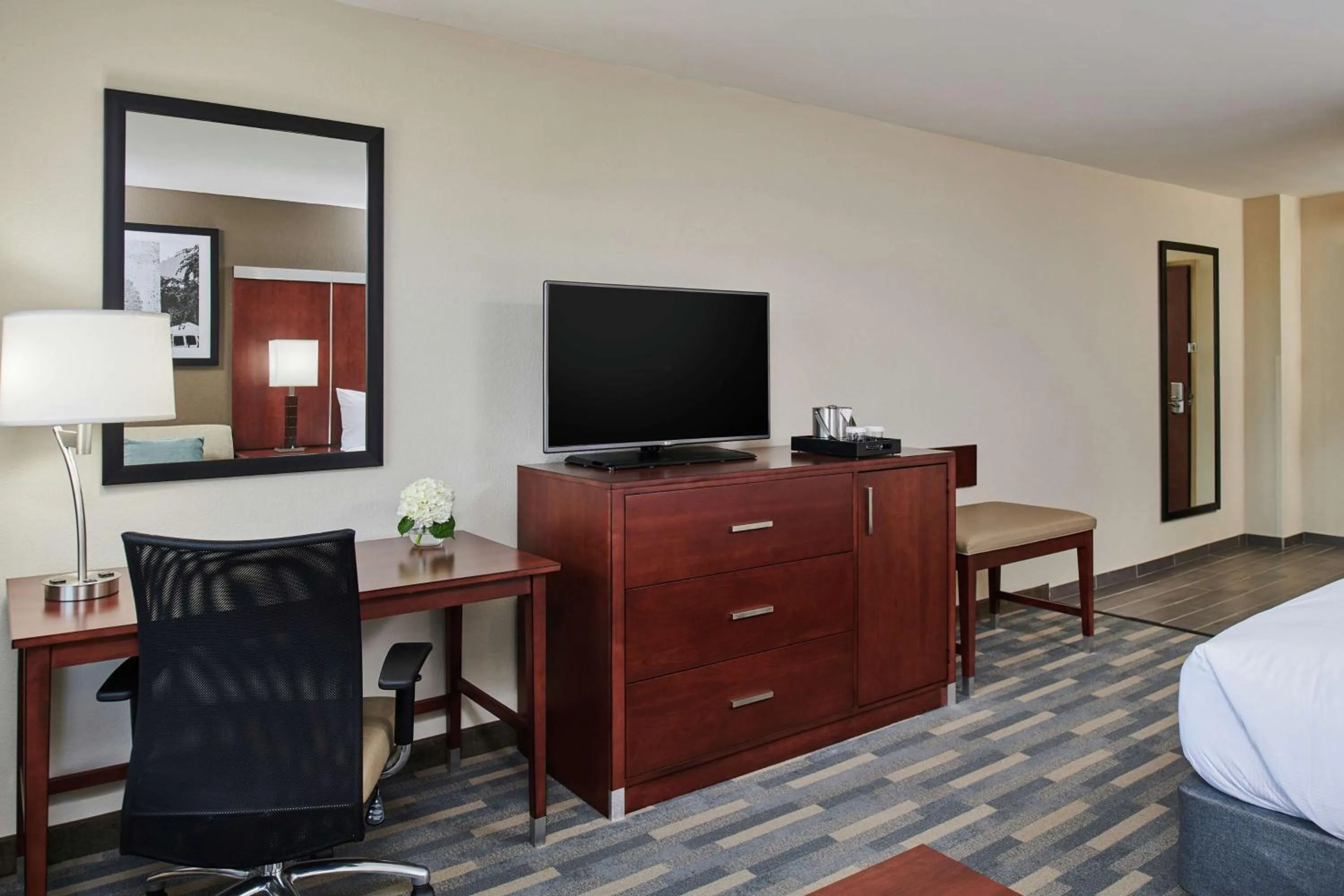 King Room in Doubletree By Hilton Raleigh Crabtree Valley