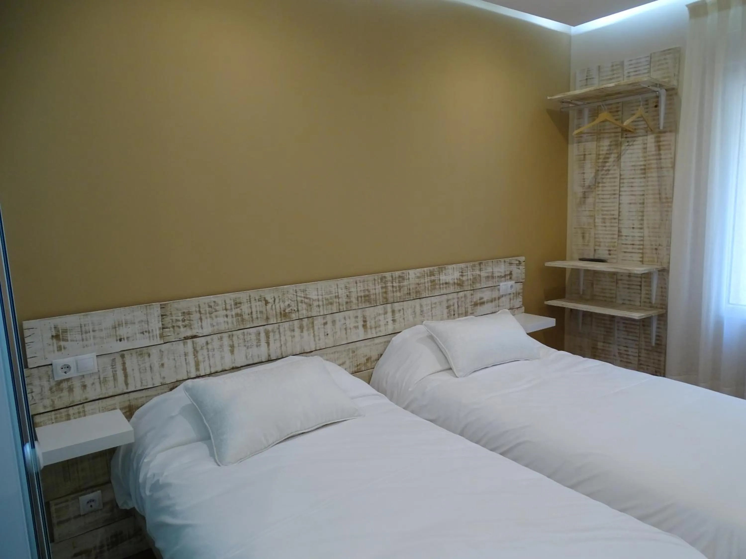 Twin Room in Urban Burgos