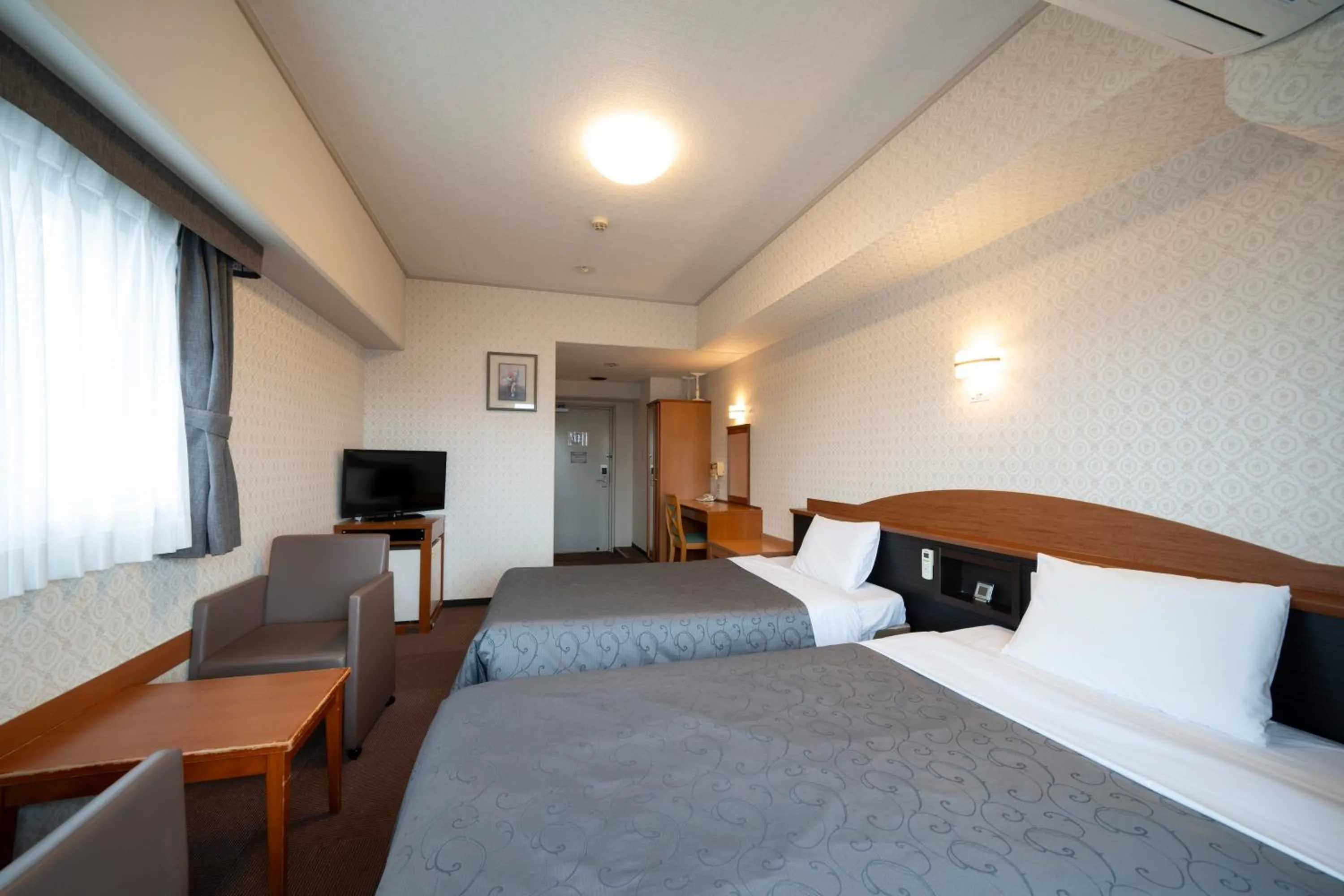 Twin Room - Non-Smoking in Castle Inn Komaki