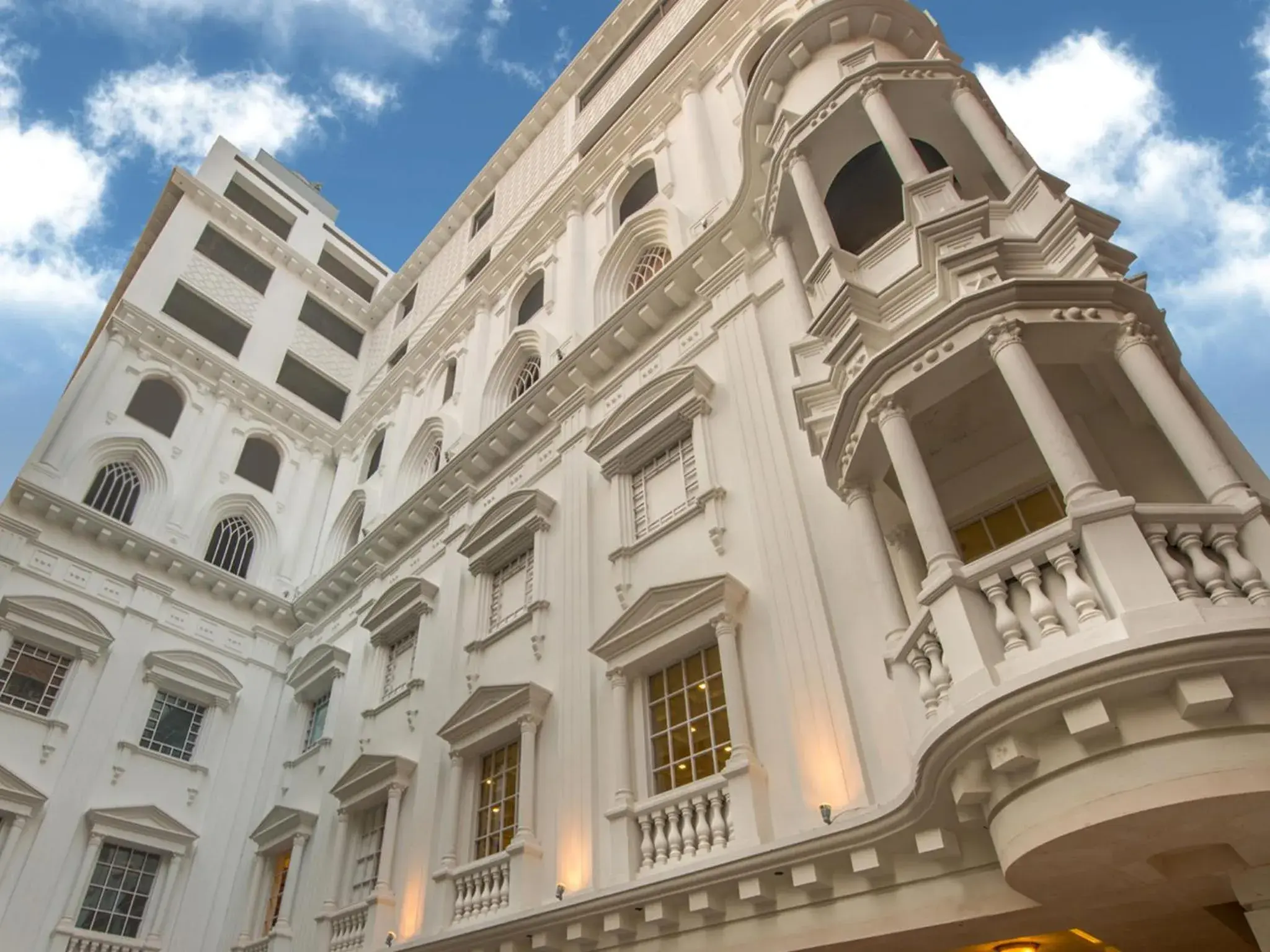 Luxus Grand Hotel Luxus Grand Hotel