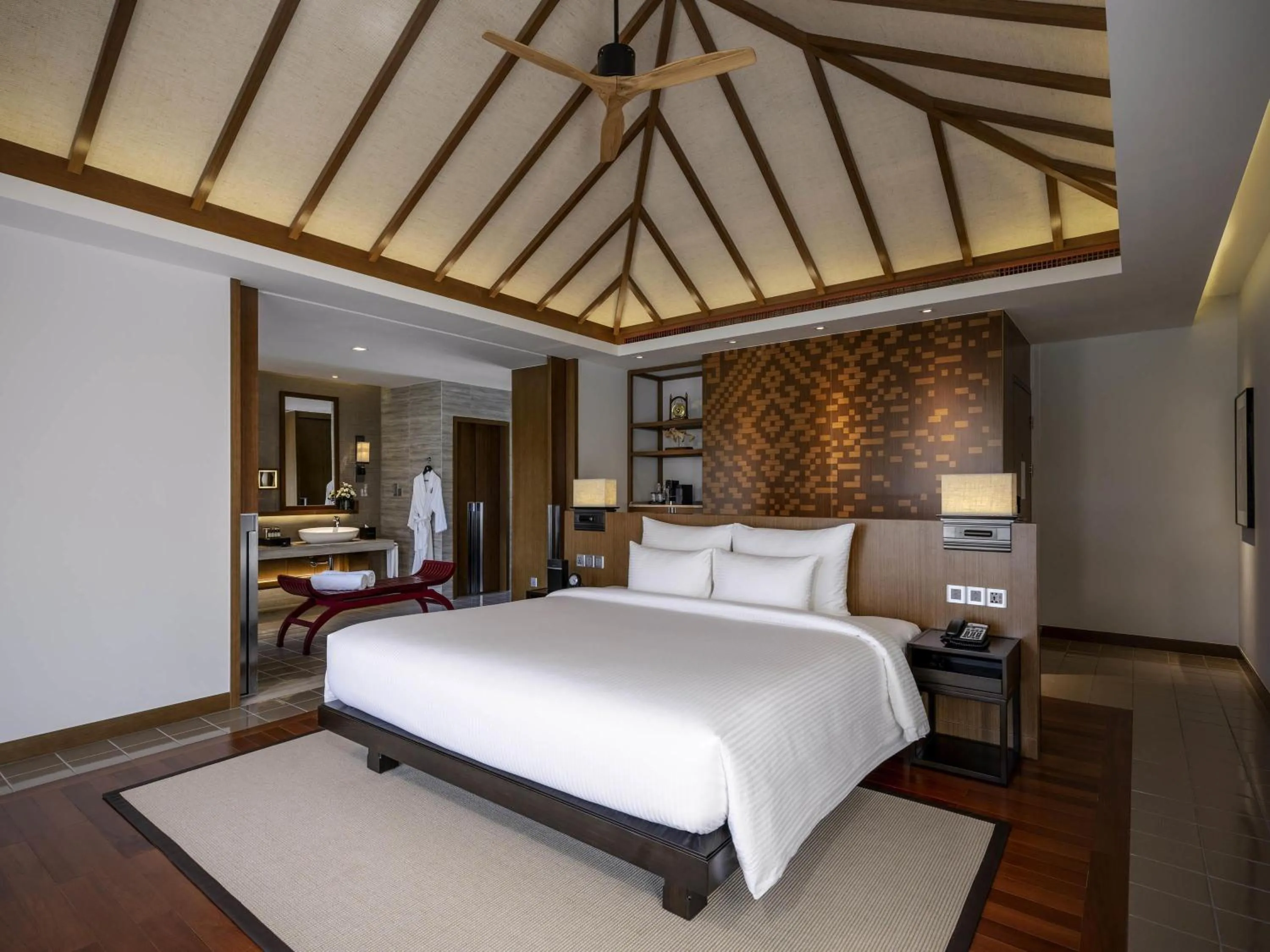Premium Deluxe King Room with View in Pullman Luang Prabang