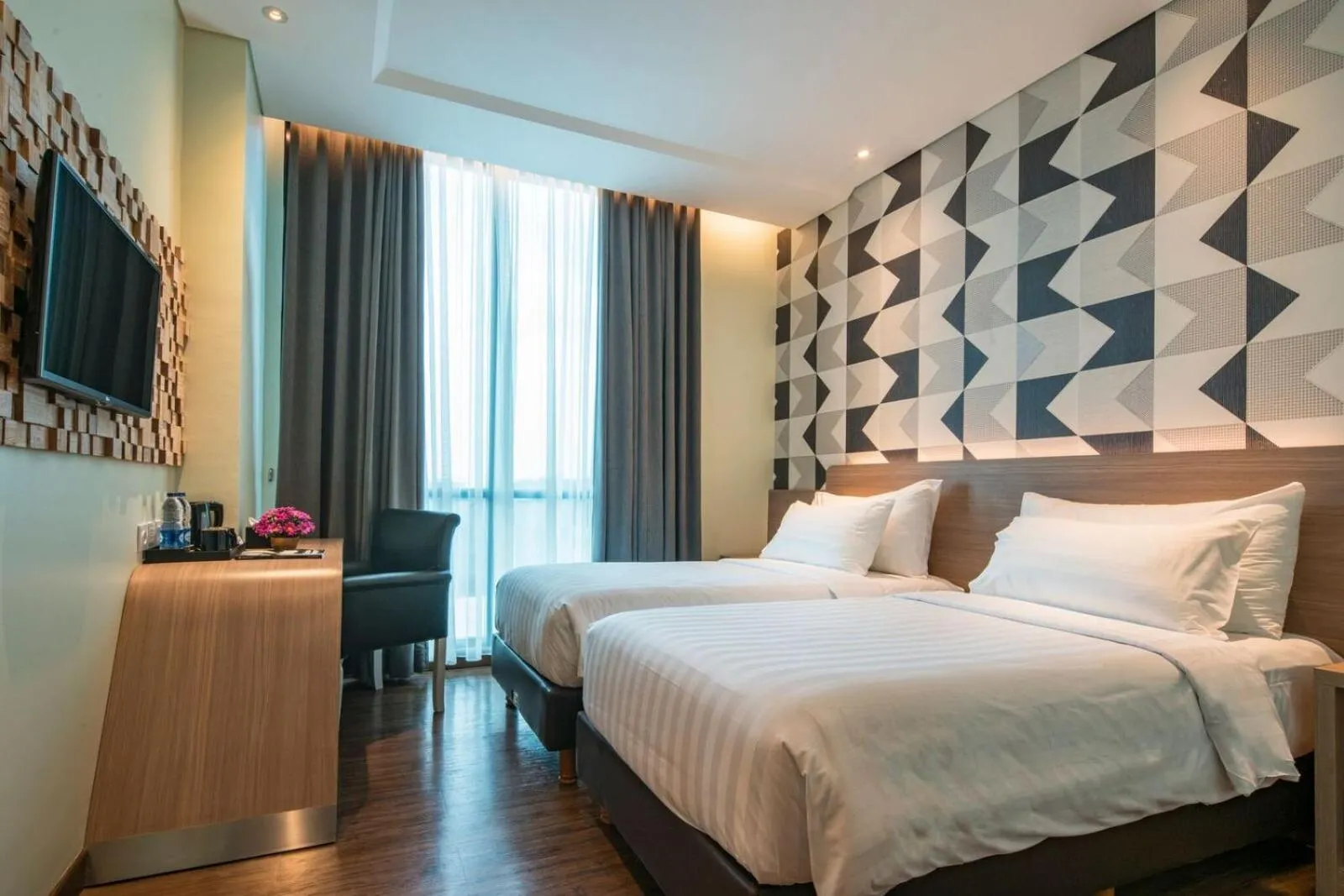 Deluxe Room in Luminor Hotel Pecenongan Jakarta By WH