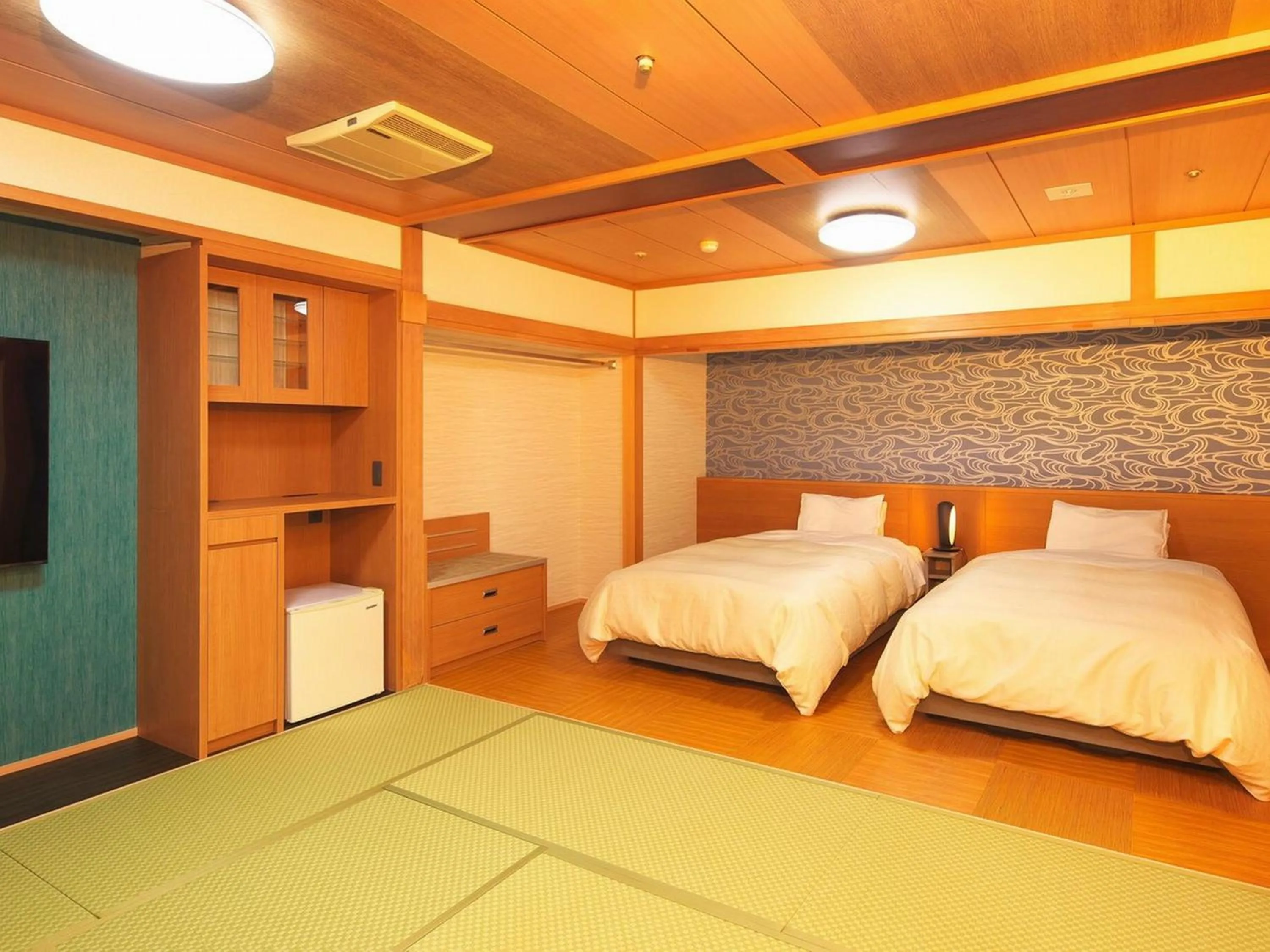 Family Room with Private Bathroom in Kichimu