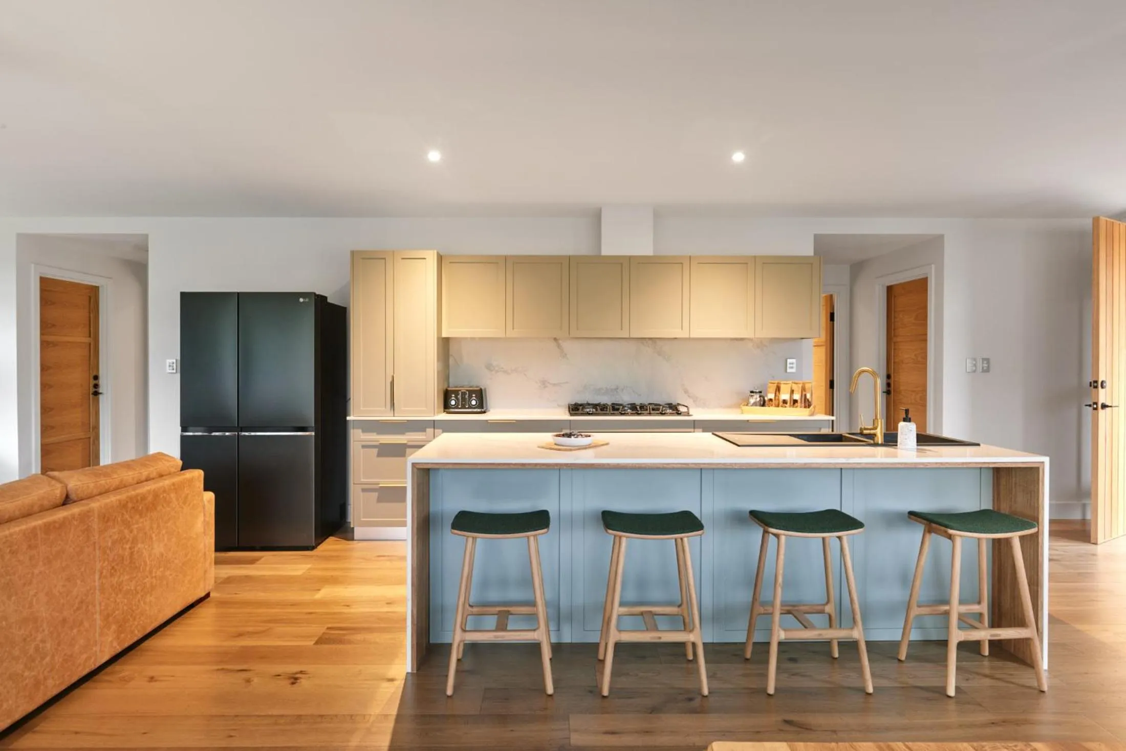 Four-Bedroom House in Longview Vineyard