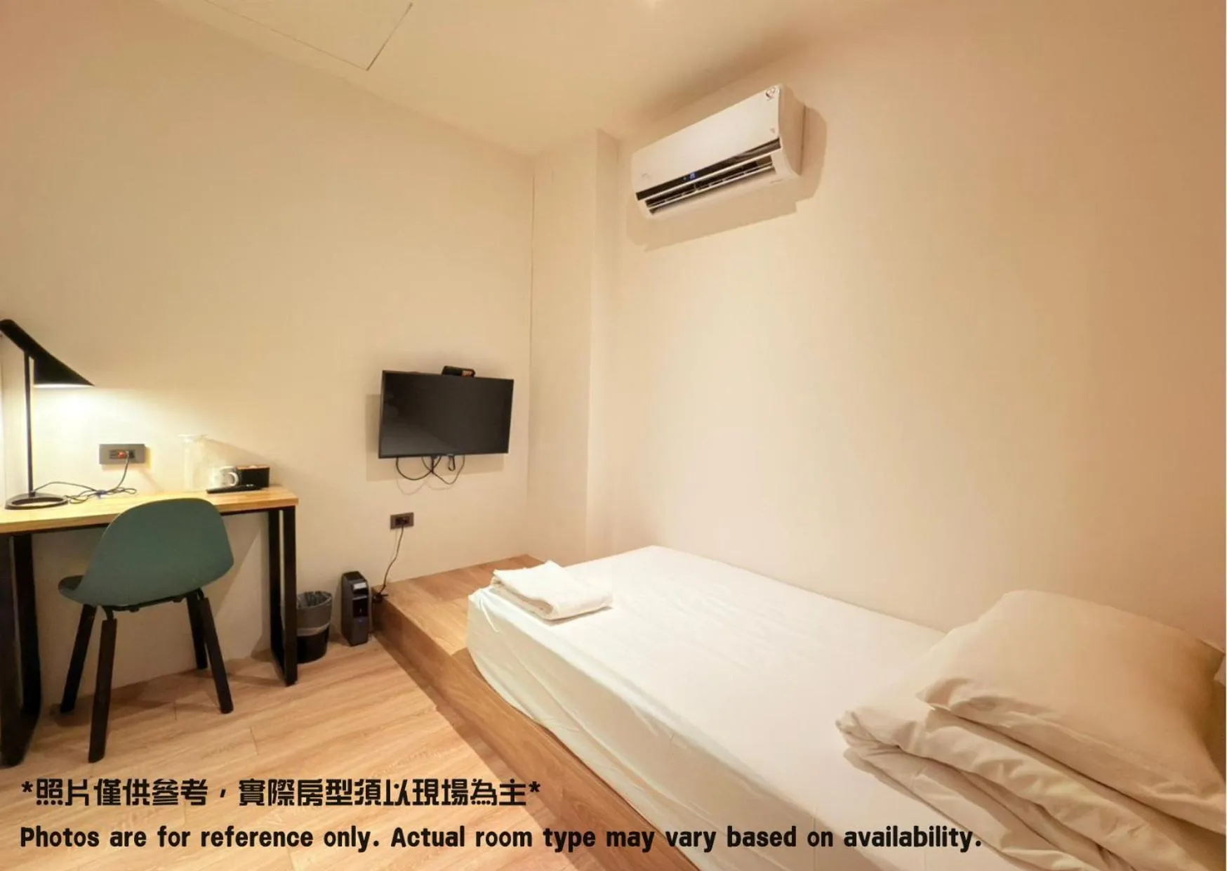 Single Room with Shared Shower and Toilet in Let's Hostel