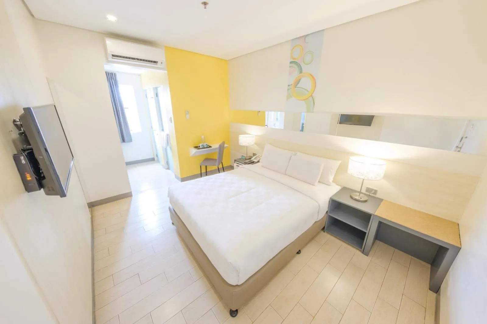 Standard Queen Room in Go Hotels Lanang - Davao